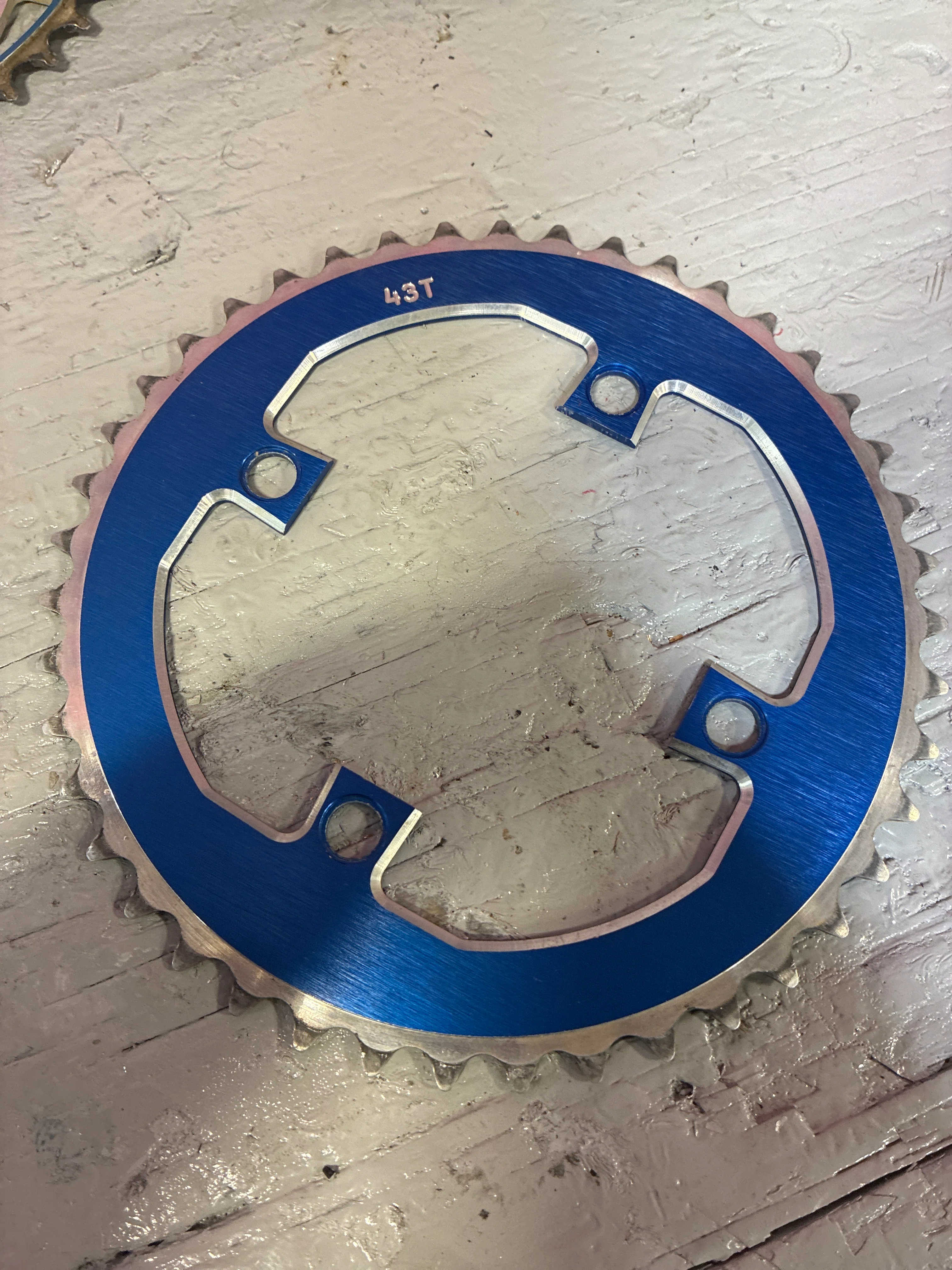 bombshell 43t 4 bolt chainring