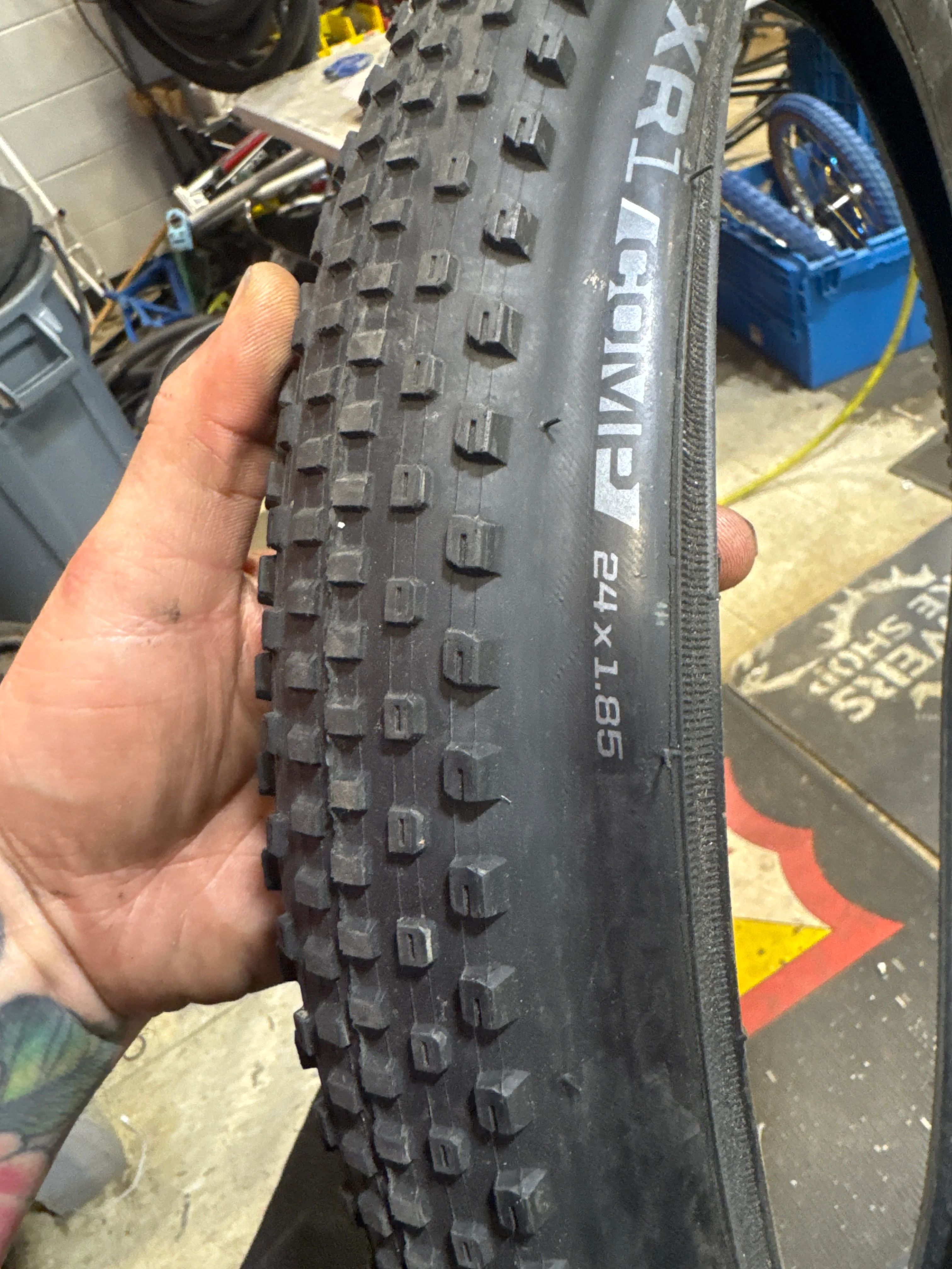Bontrager 24x1.85 xr-1 tire - Image 2