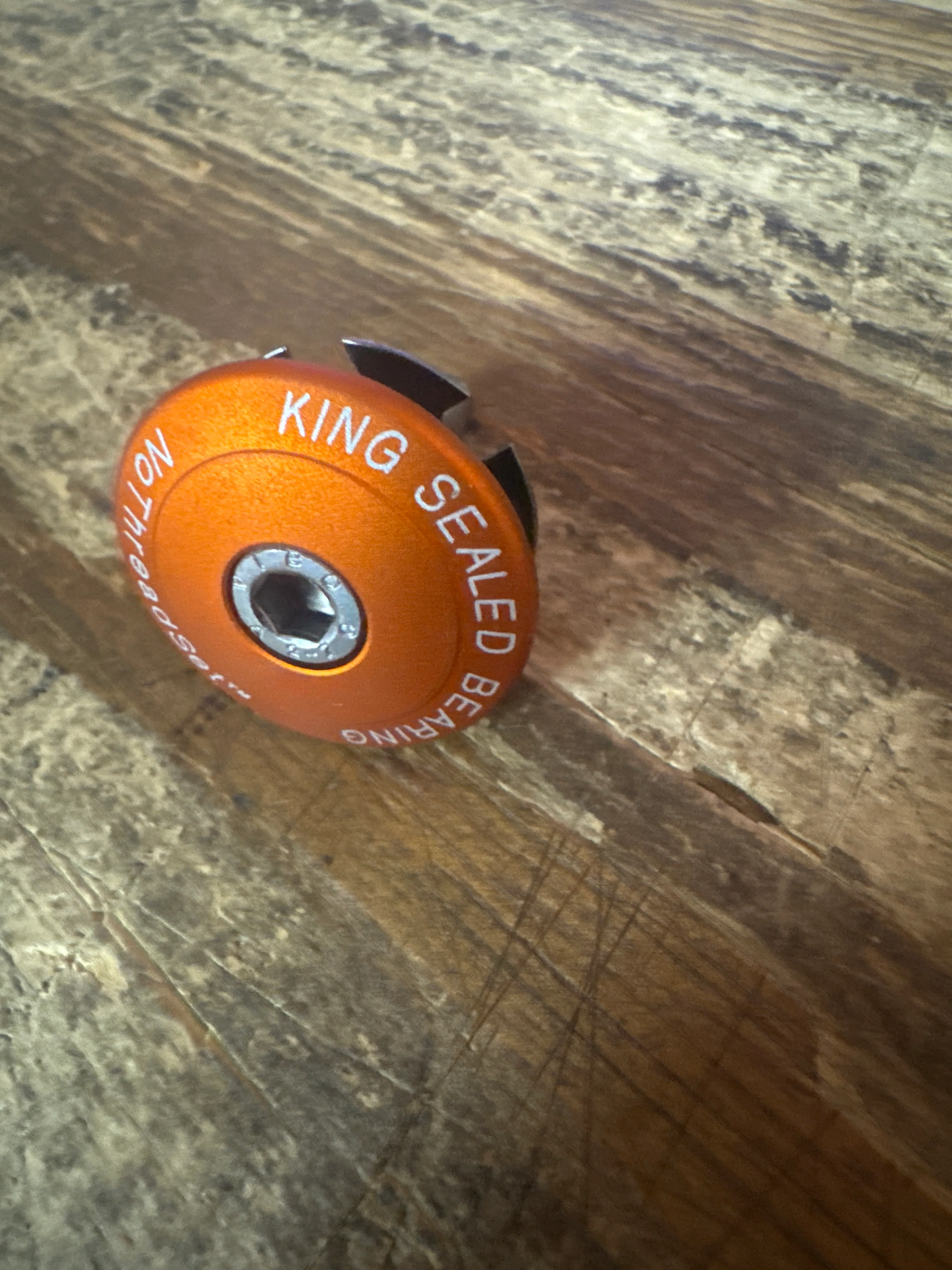 chris king top cap/star nut 11/8 - Image 11