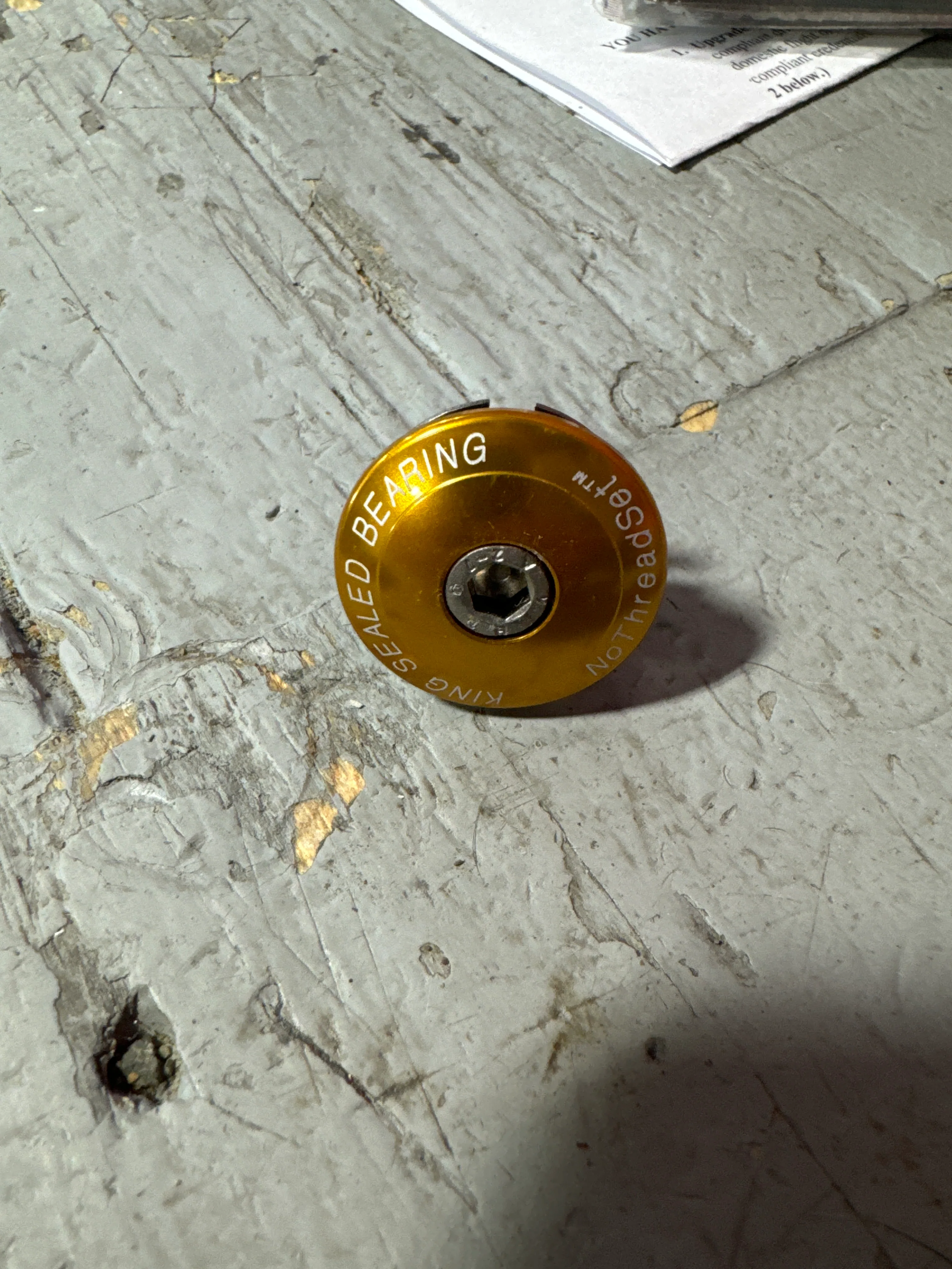 chris king top cap/star nut 11/8 - Image 5