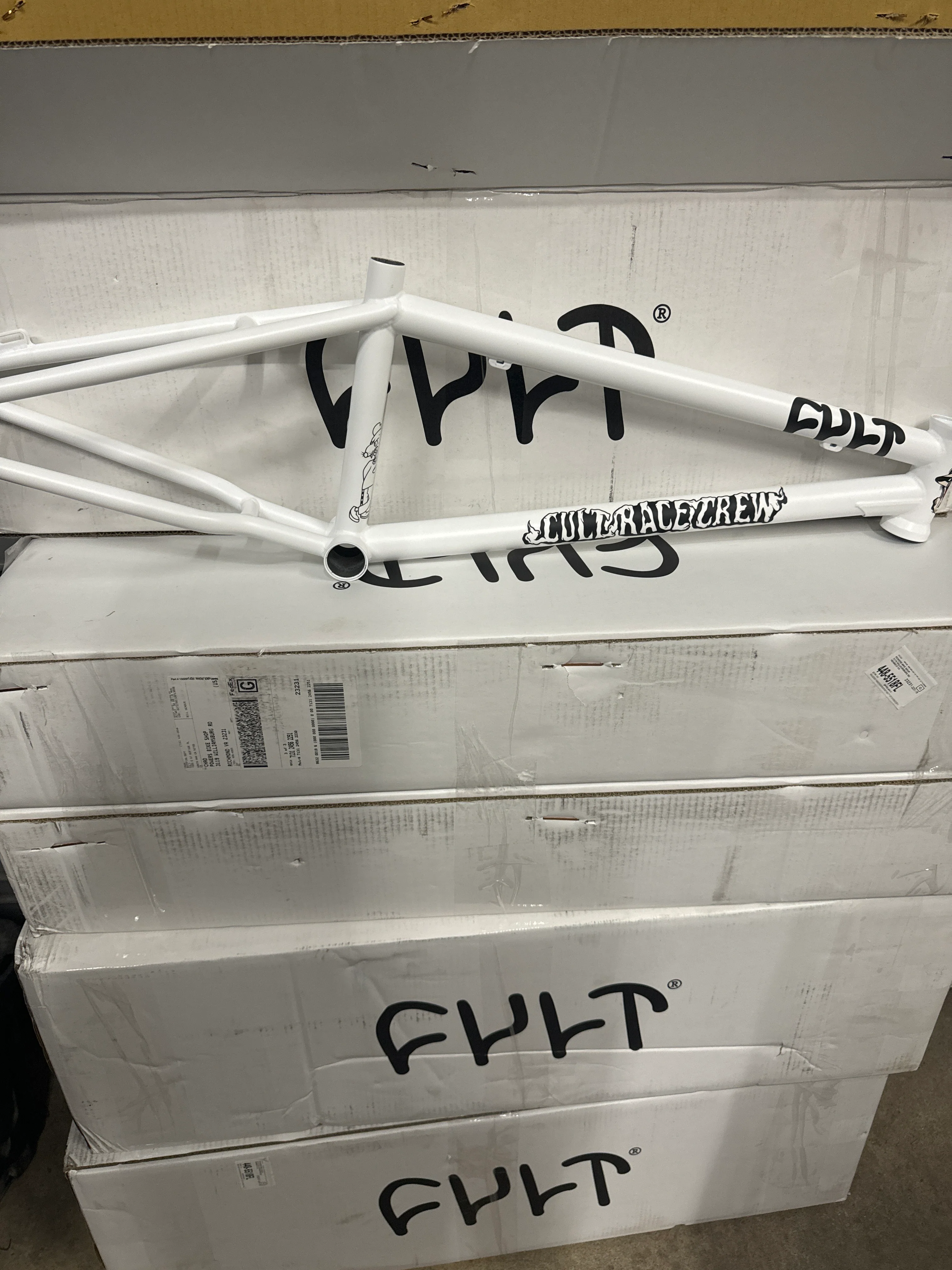 CULT Vick Behm Race Frame disc