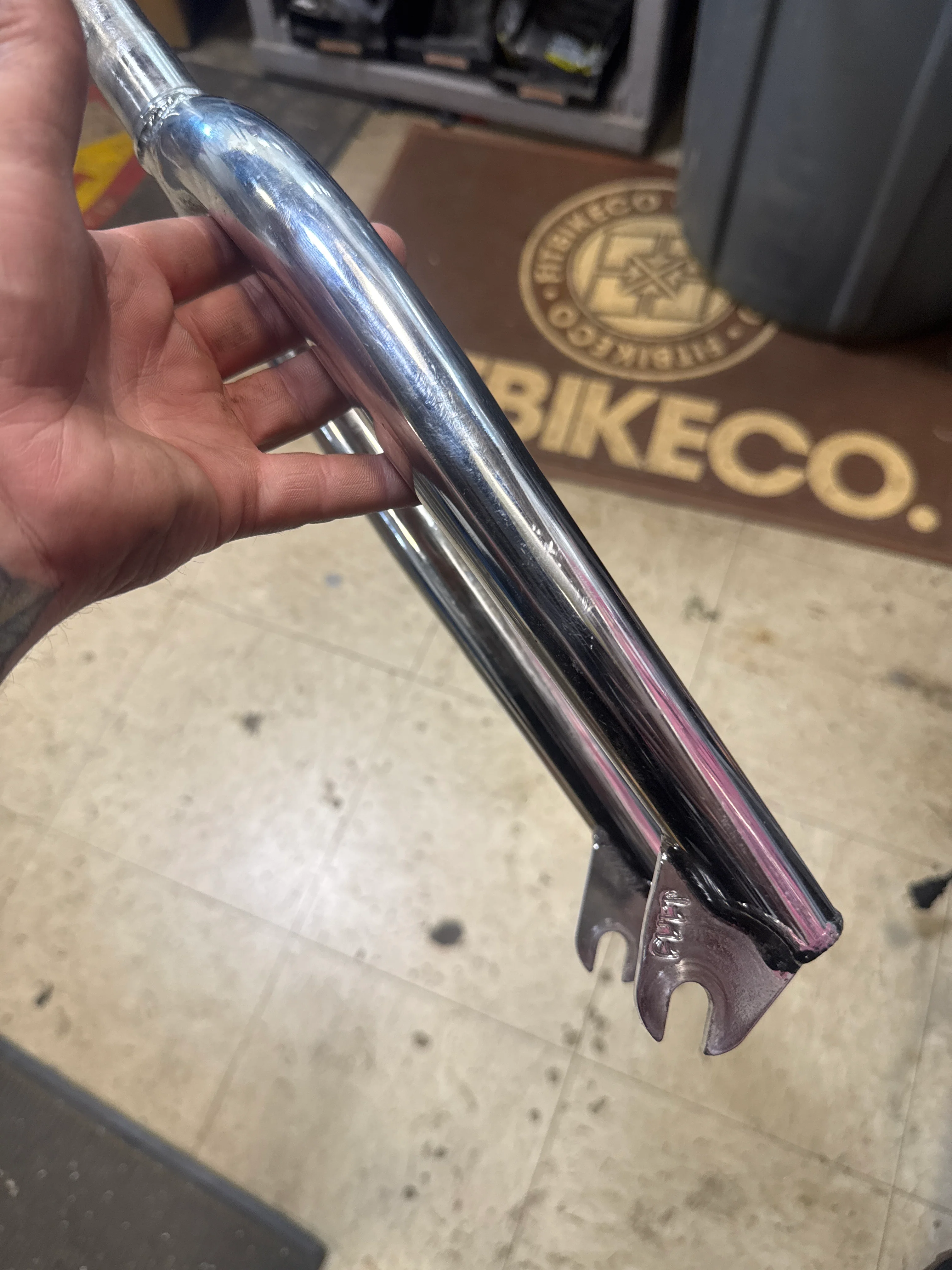 Cult sect 28m chrome fork