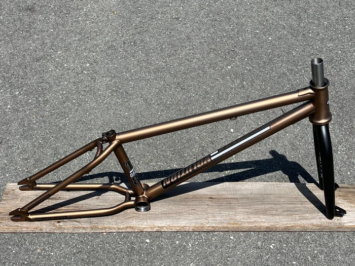 DITTO - 1984 EVOLution - Matte Trans Bronze 22" F+F kit