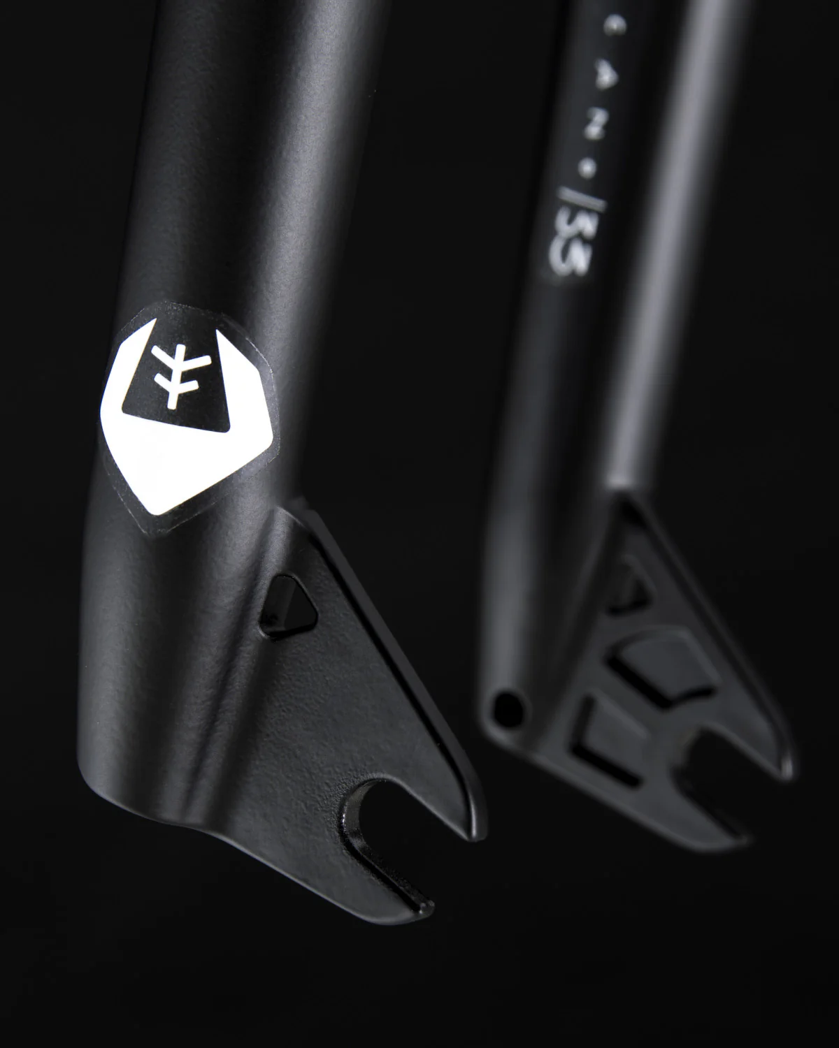 Fly Bikes Volcano Fork 33mm - Image 2