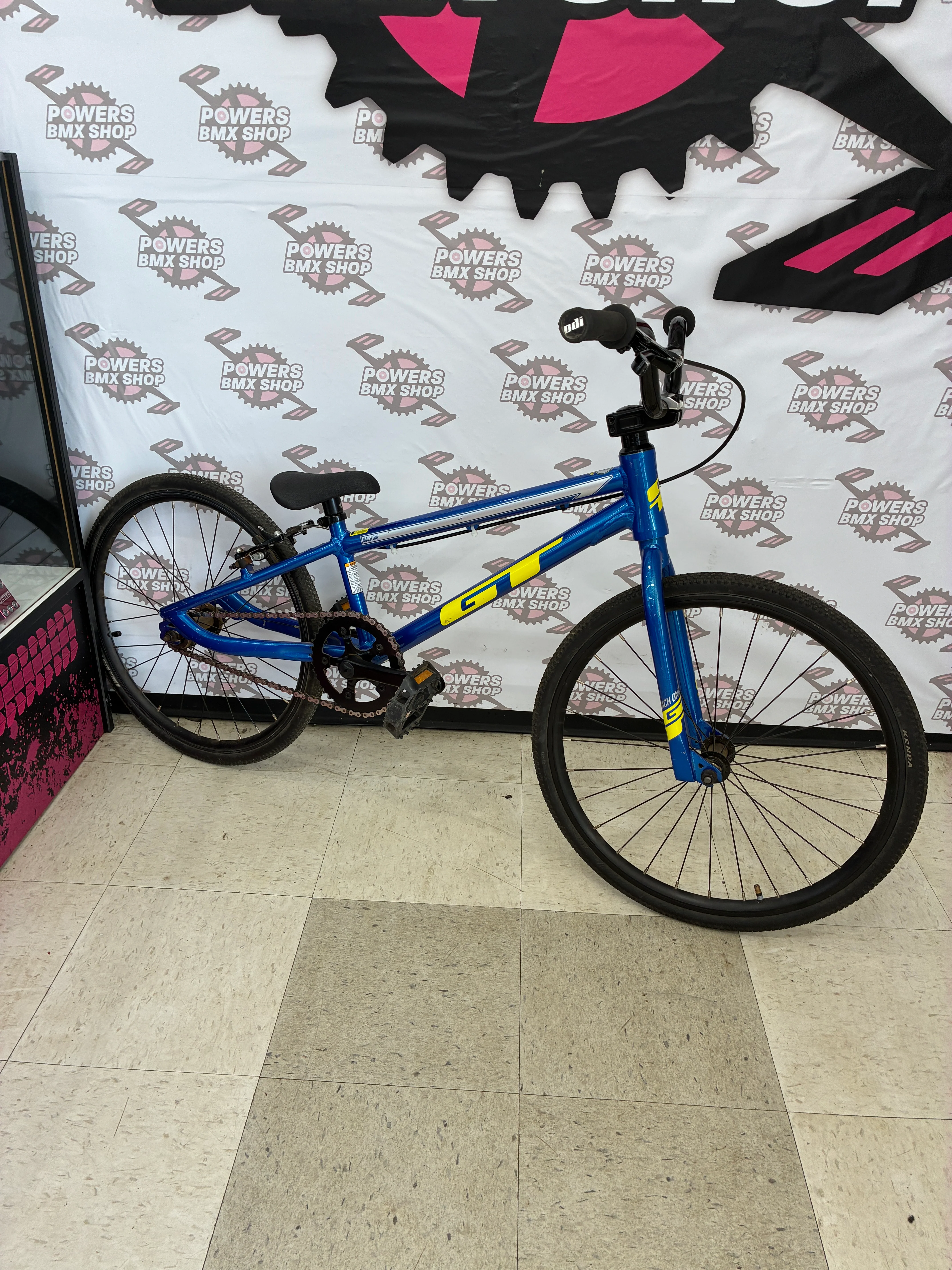 GT Mach One Junior