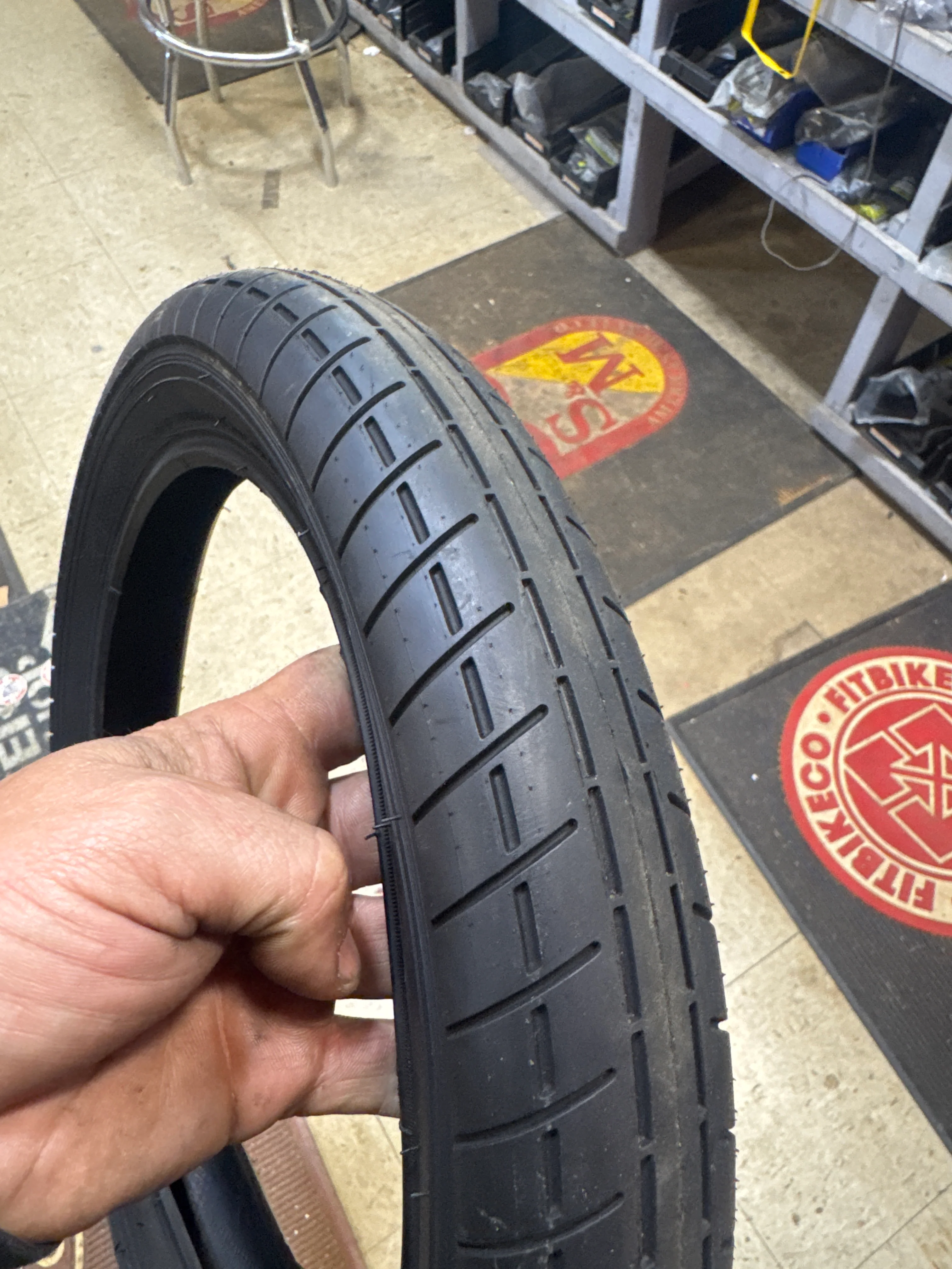 Innova 16x2.40 bmx tire - Image 2