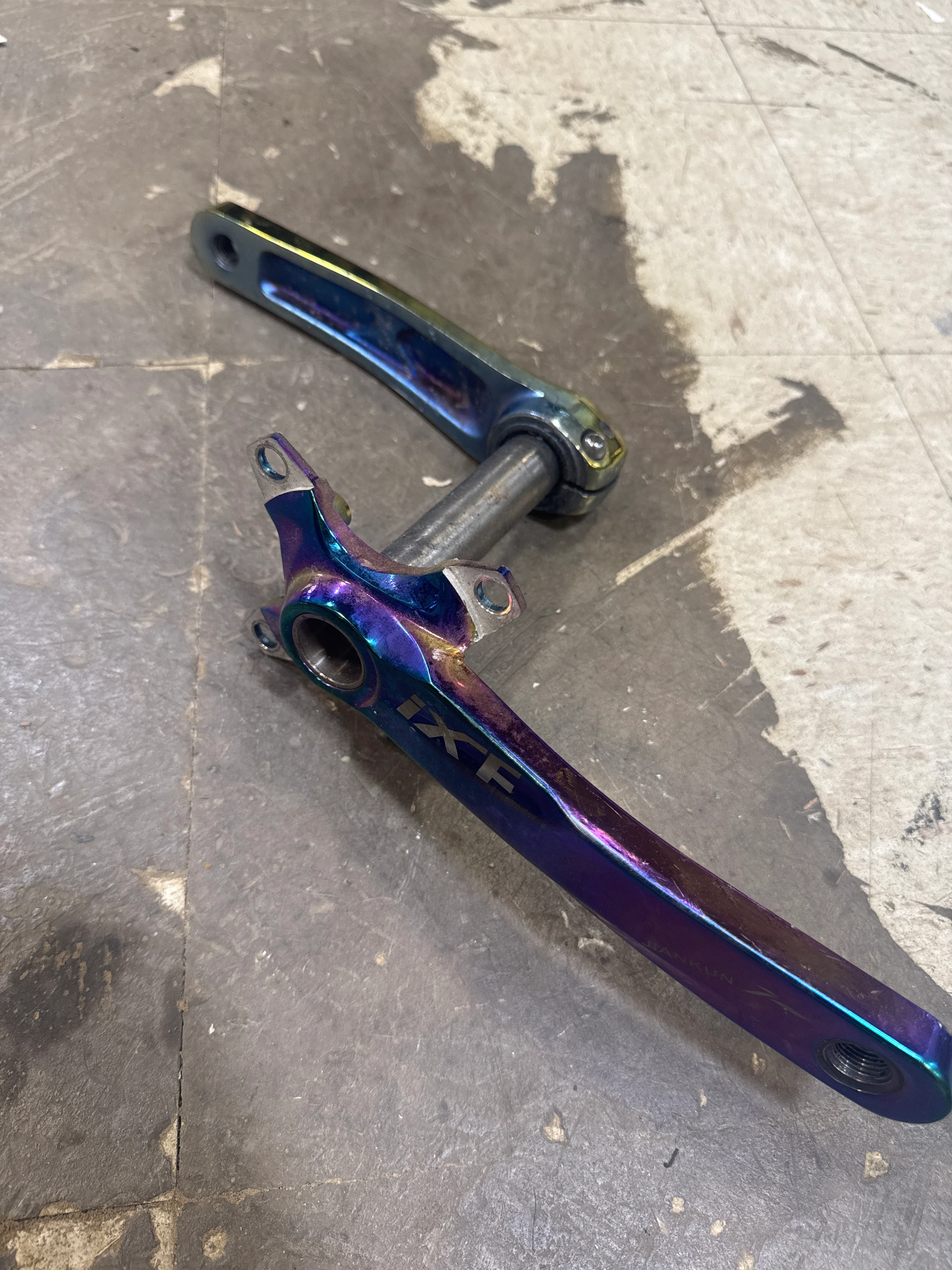 Jiankun IXF Cranks 175m - Image 2