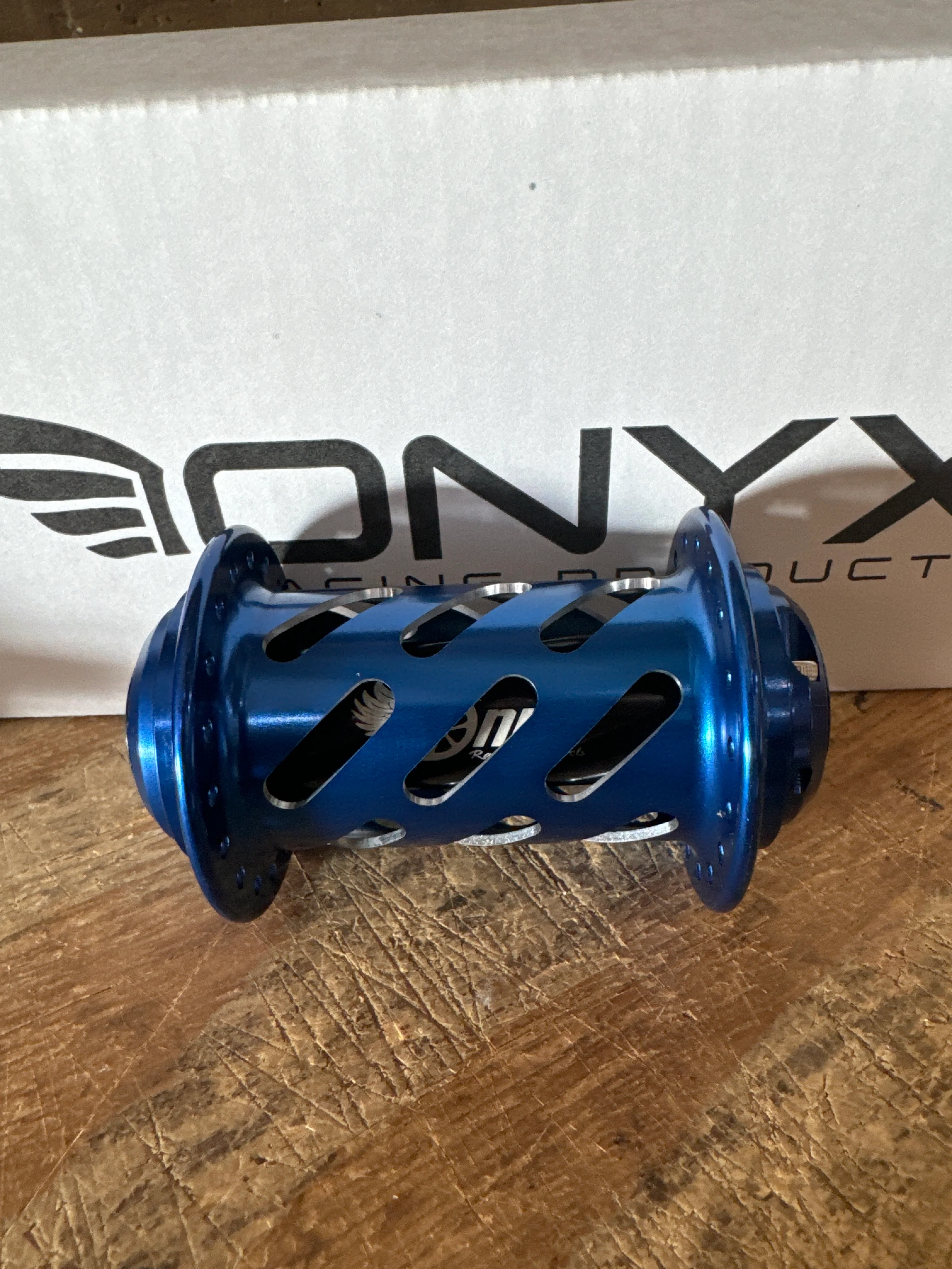 Onyx Hubs Blue - Image 2