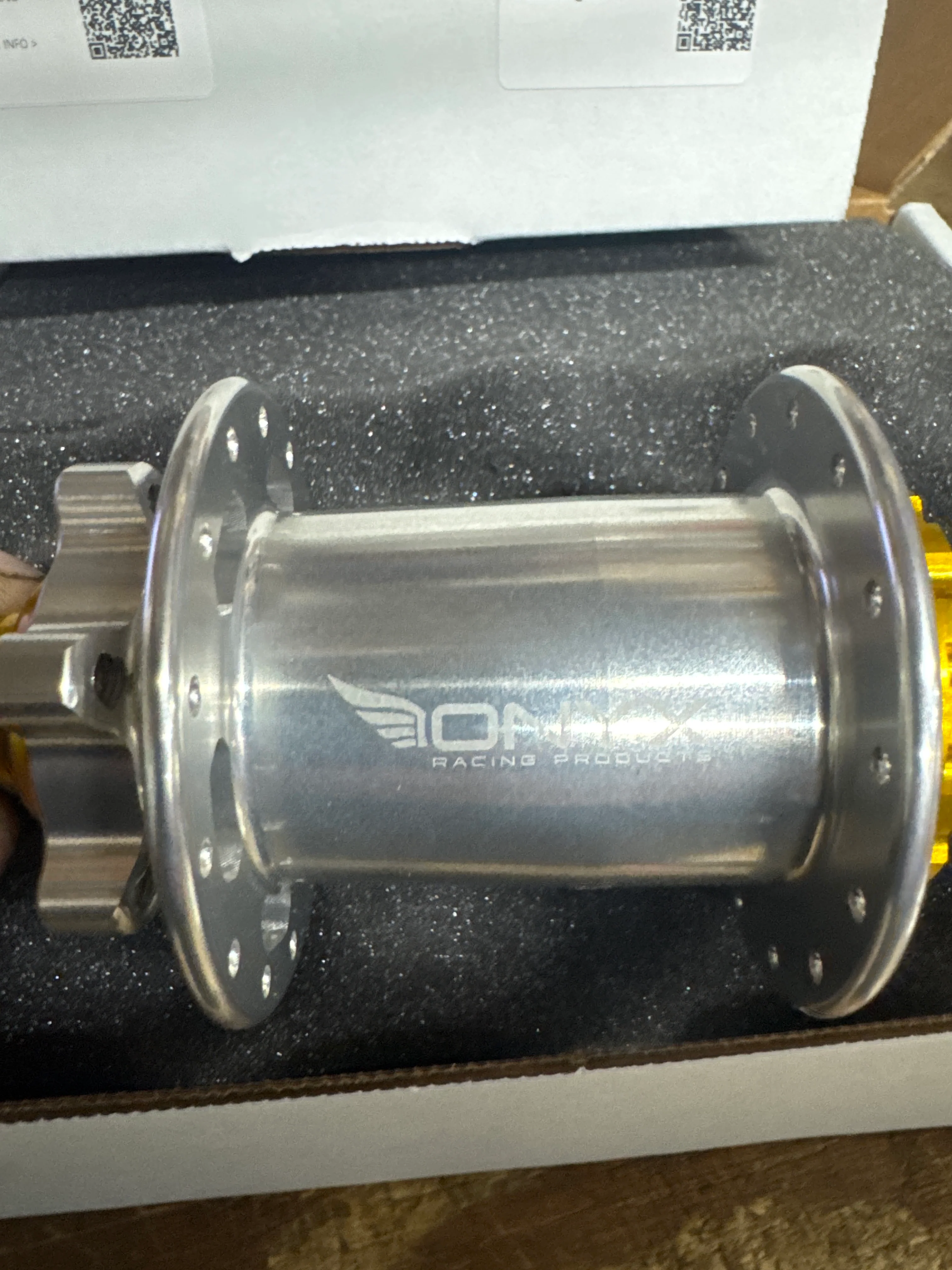 Onyx Hubs Clear - Image 6