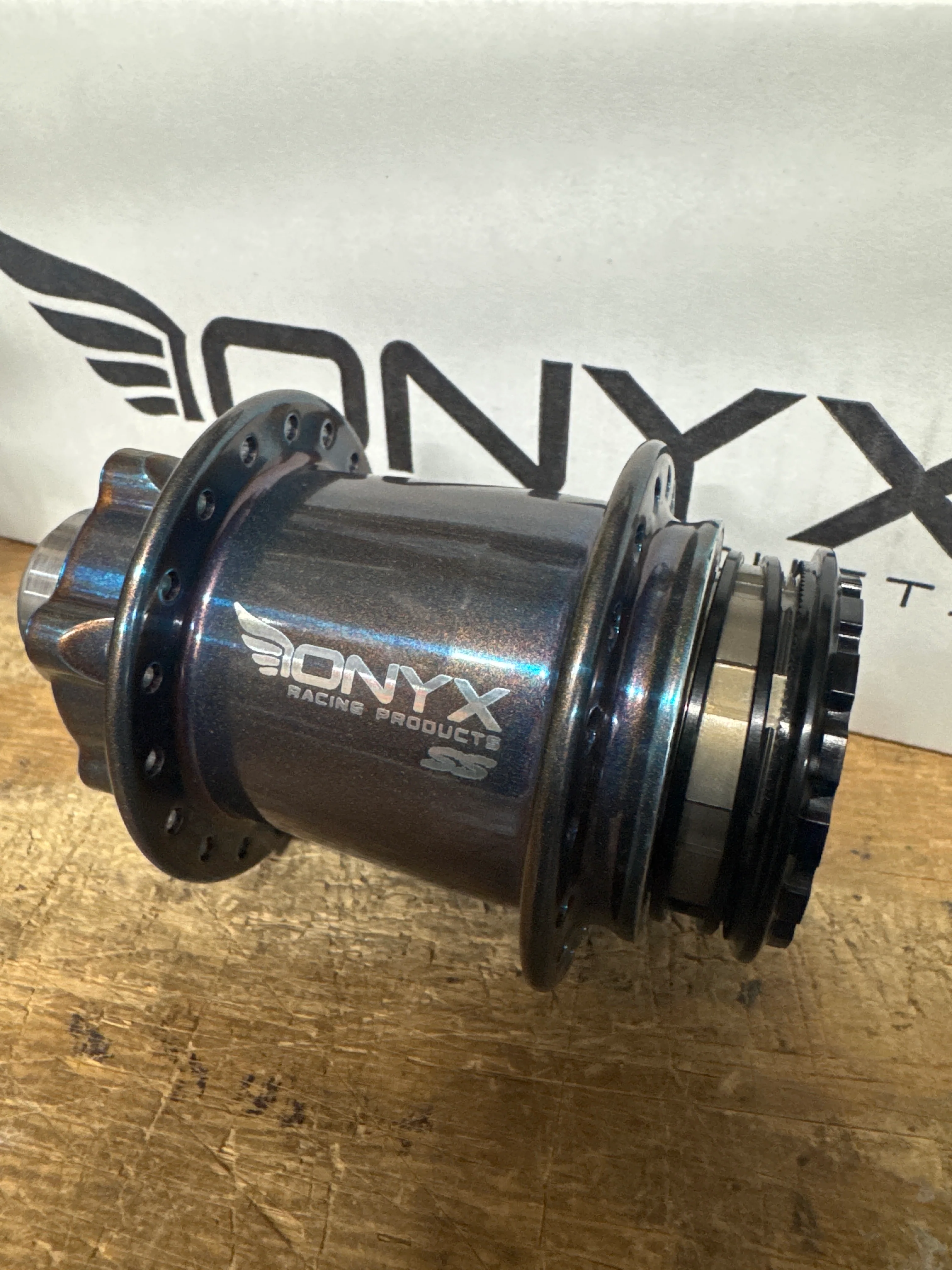 Onyx Hubs Cotm Alexandrite
