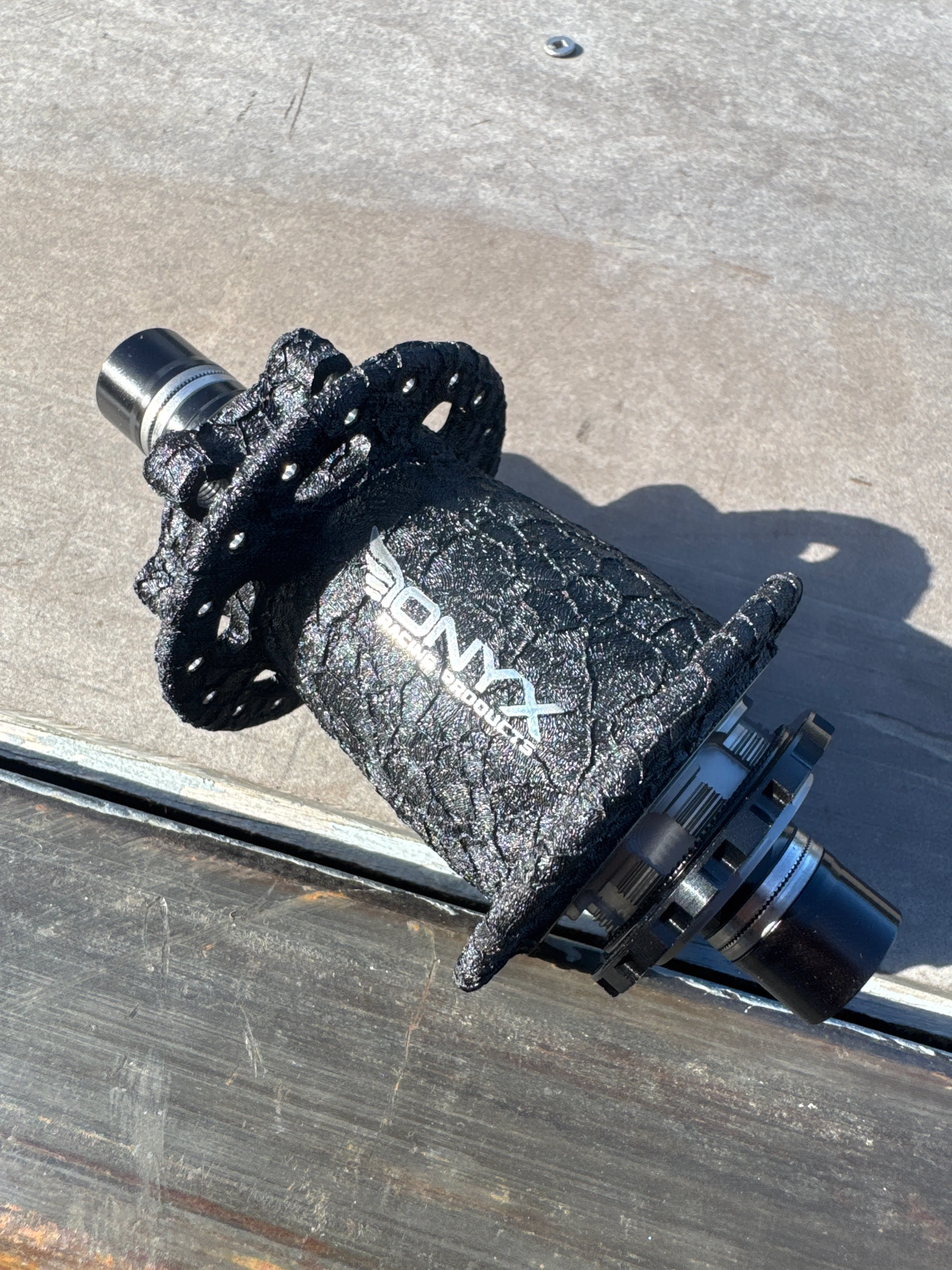 Onyx Hubs Cotm crocodile wrinkle - Image 5