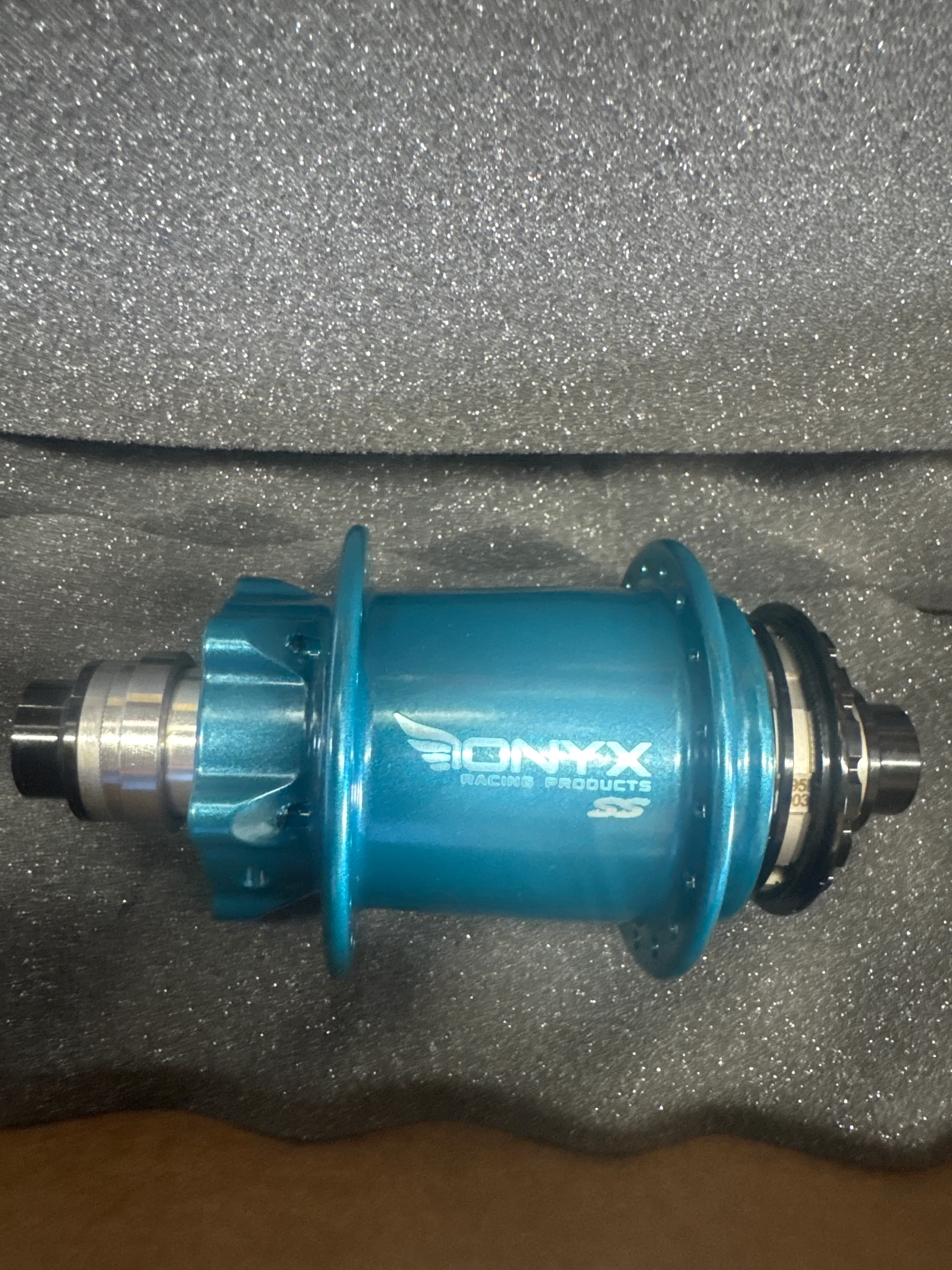 Onyx Hubs Cotm Hot Spring - Image 3