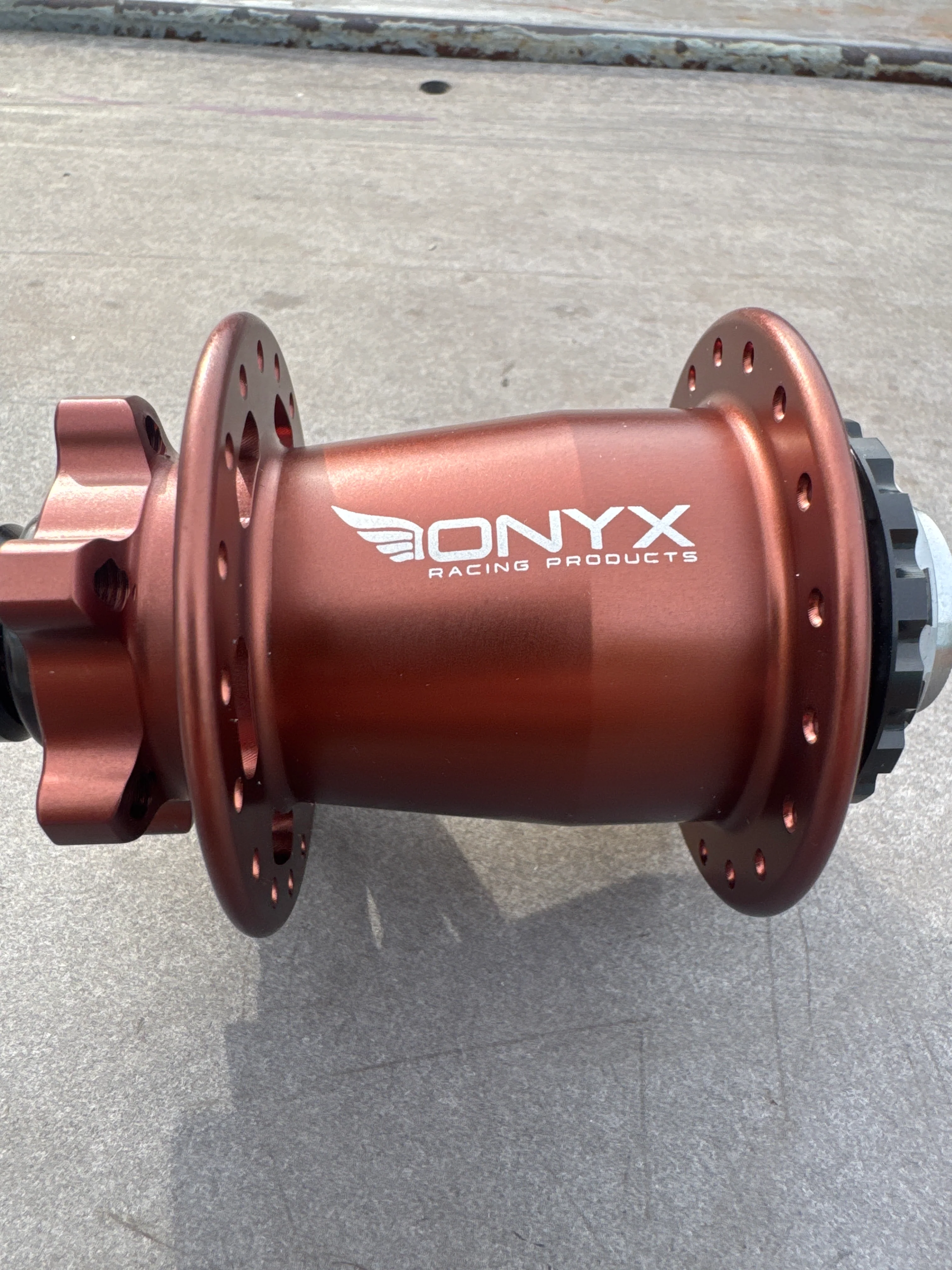 Onyx Hubs Cotm matte bronze