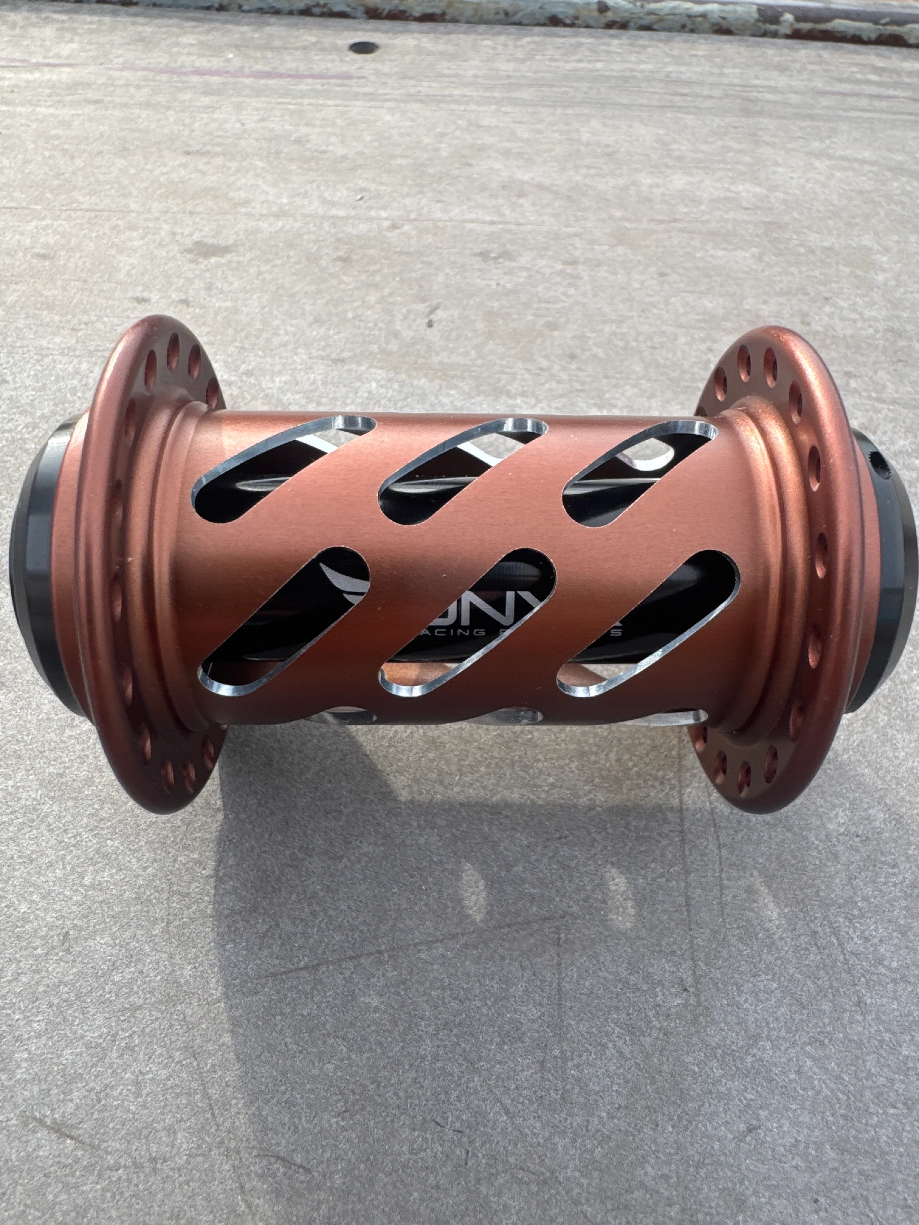 Onyx Hubs Cotm matte bronze - Image 2