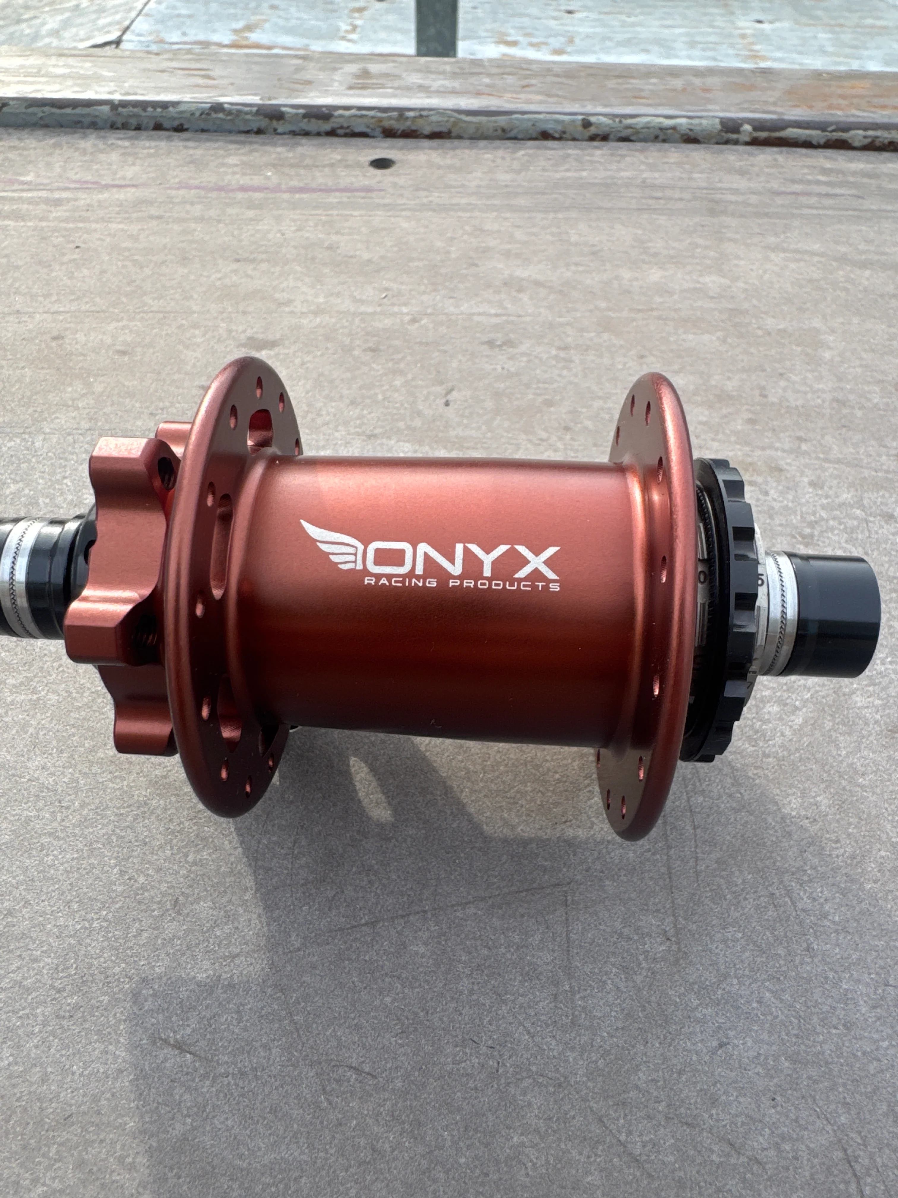 Onyx Hubs Cotm matte bronze - Image 4