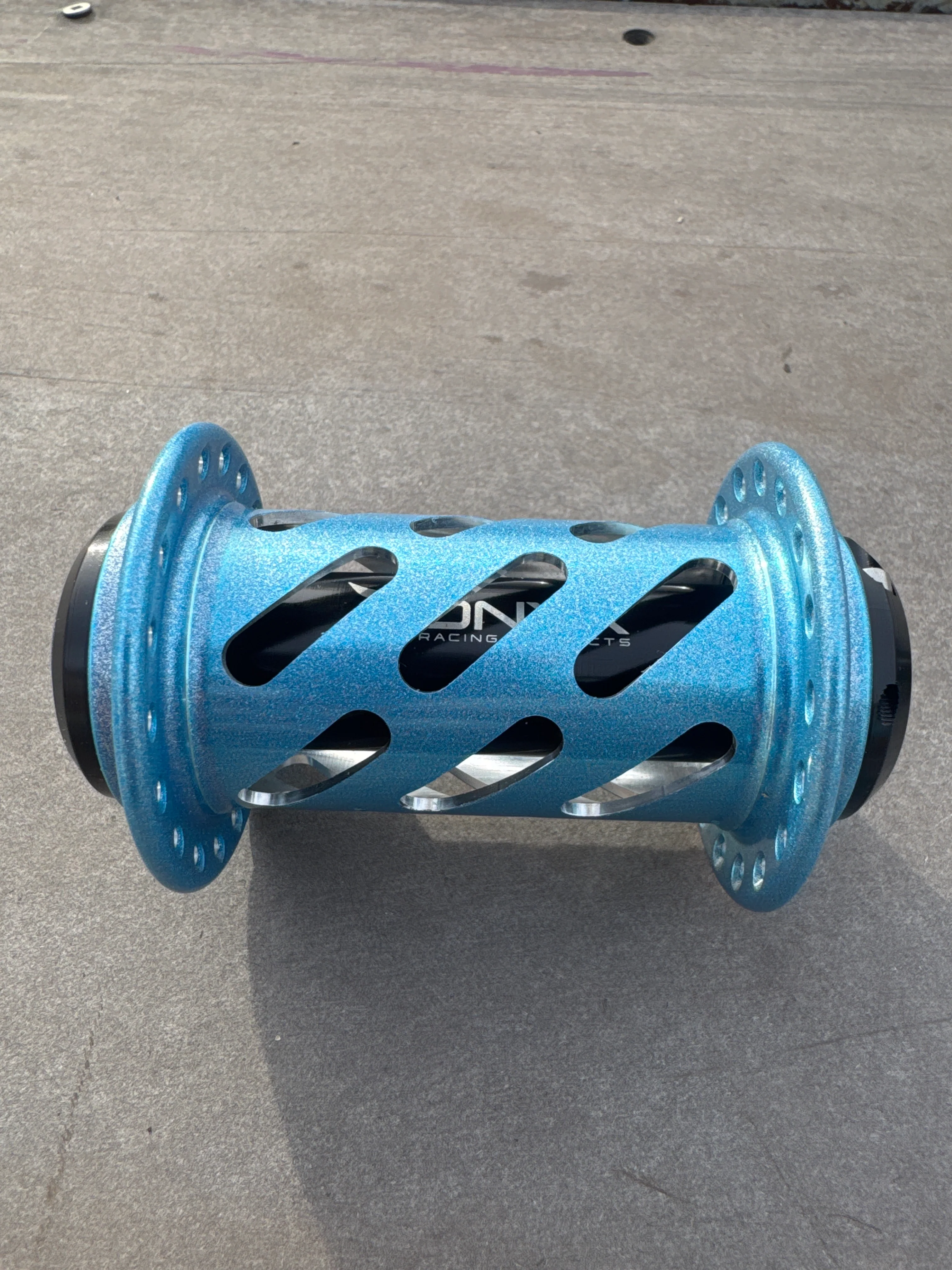 Onyx Hubs Cotm snow cone blue - Image 3