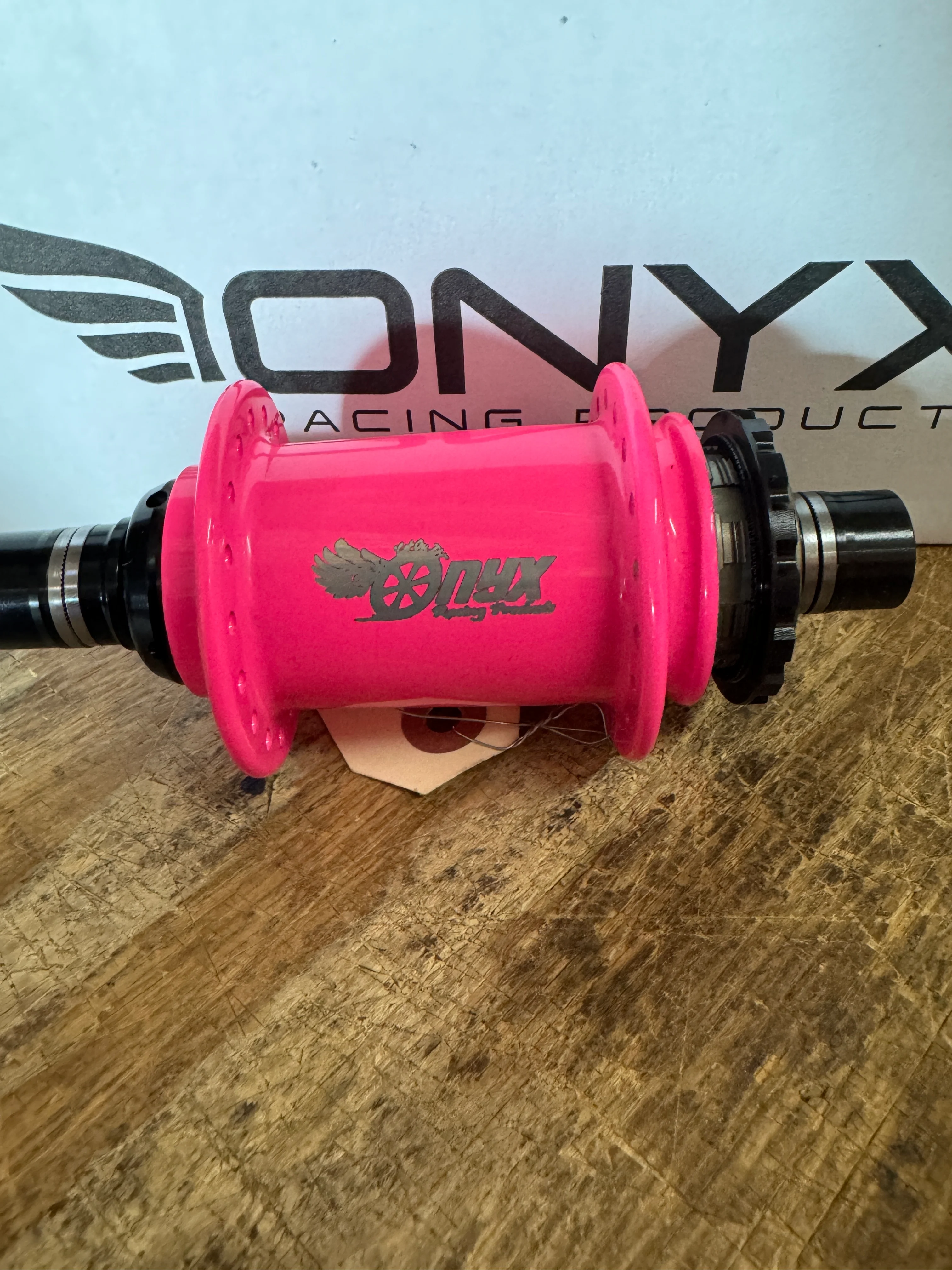 Onyx Hubs Flo Pink - Image 2