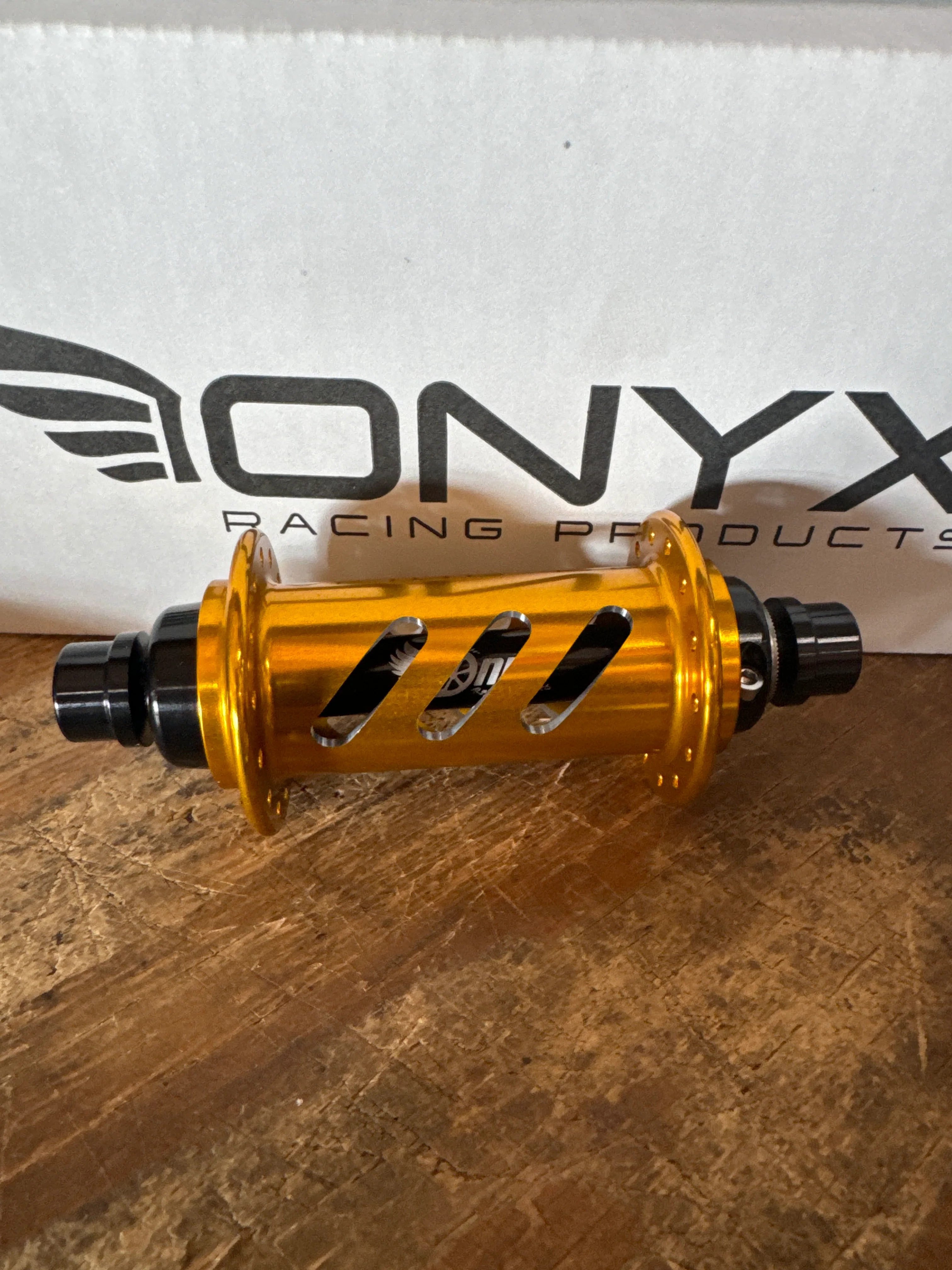 Onyx Hubs Gold - Image 3