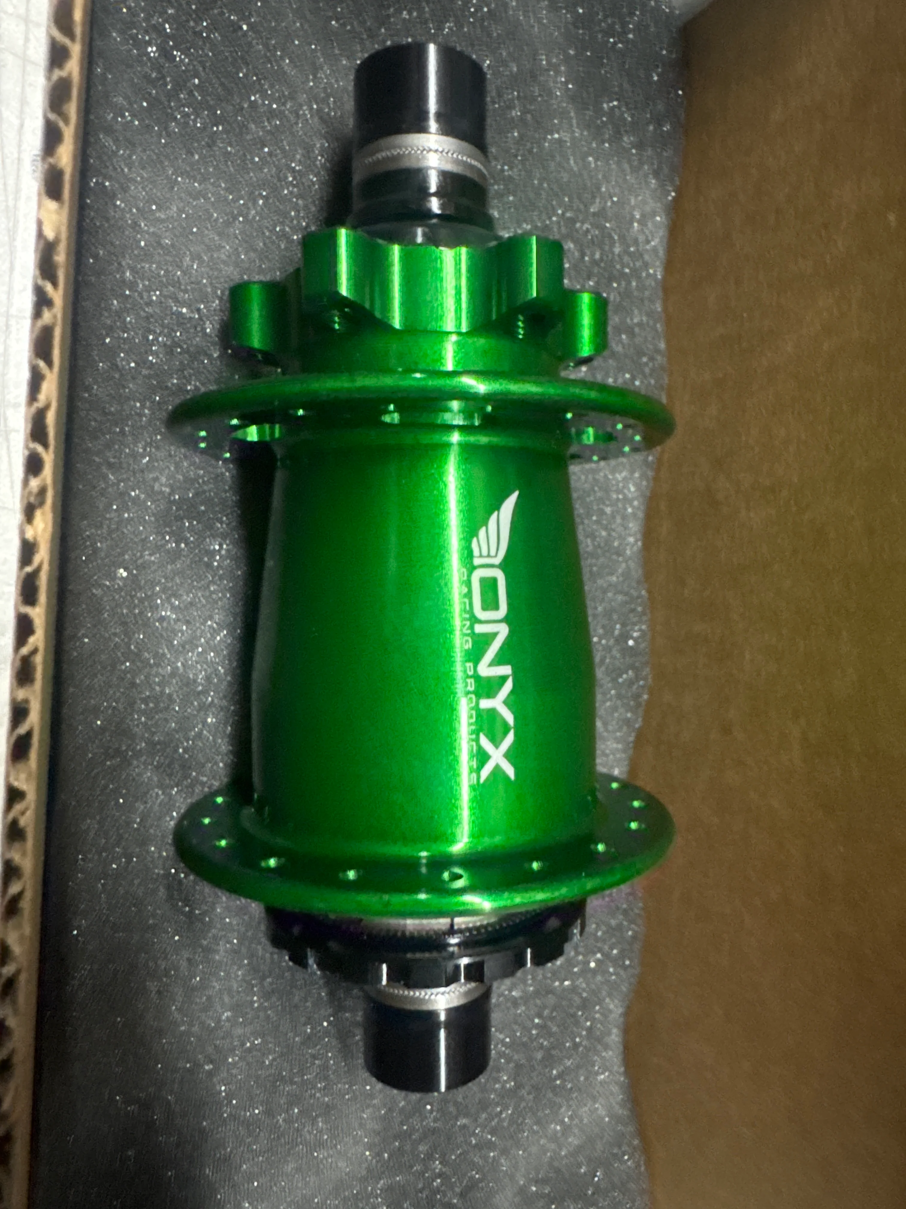 Onyx Hubs Green - Image 2