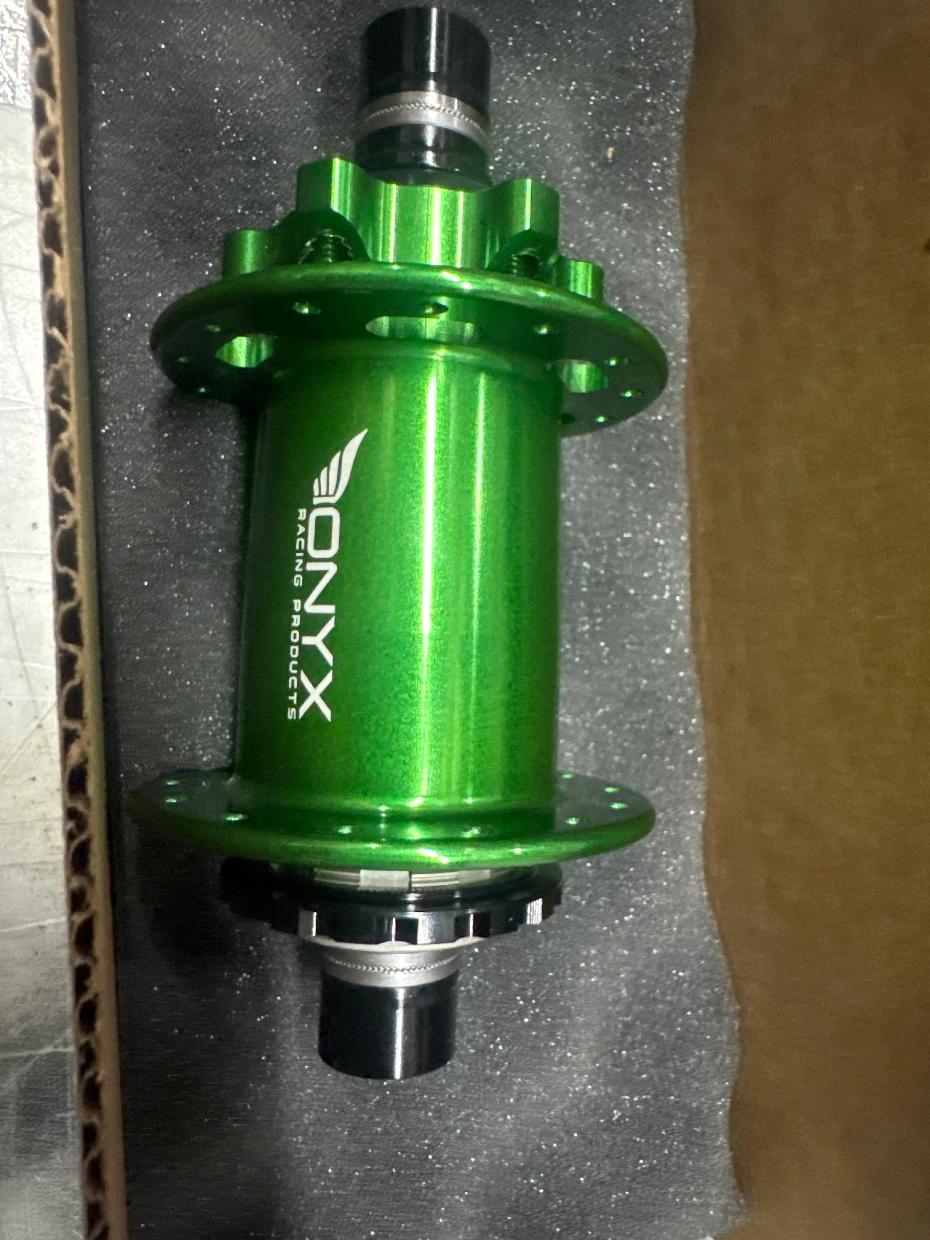 Onyx Hubs Green - Image 3