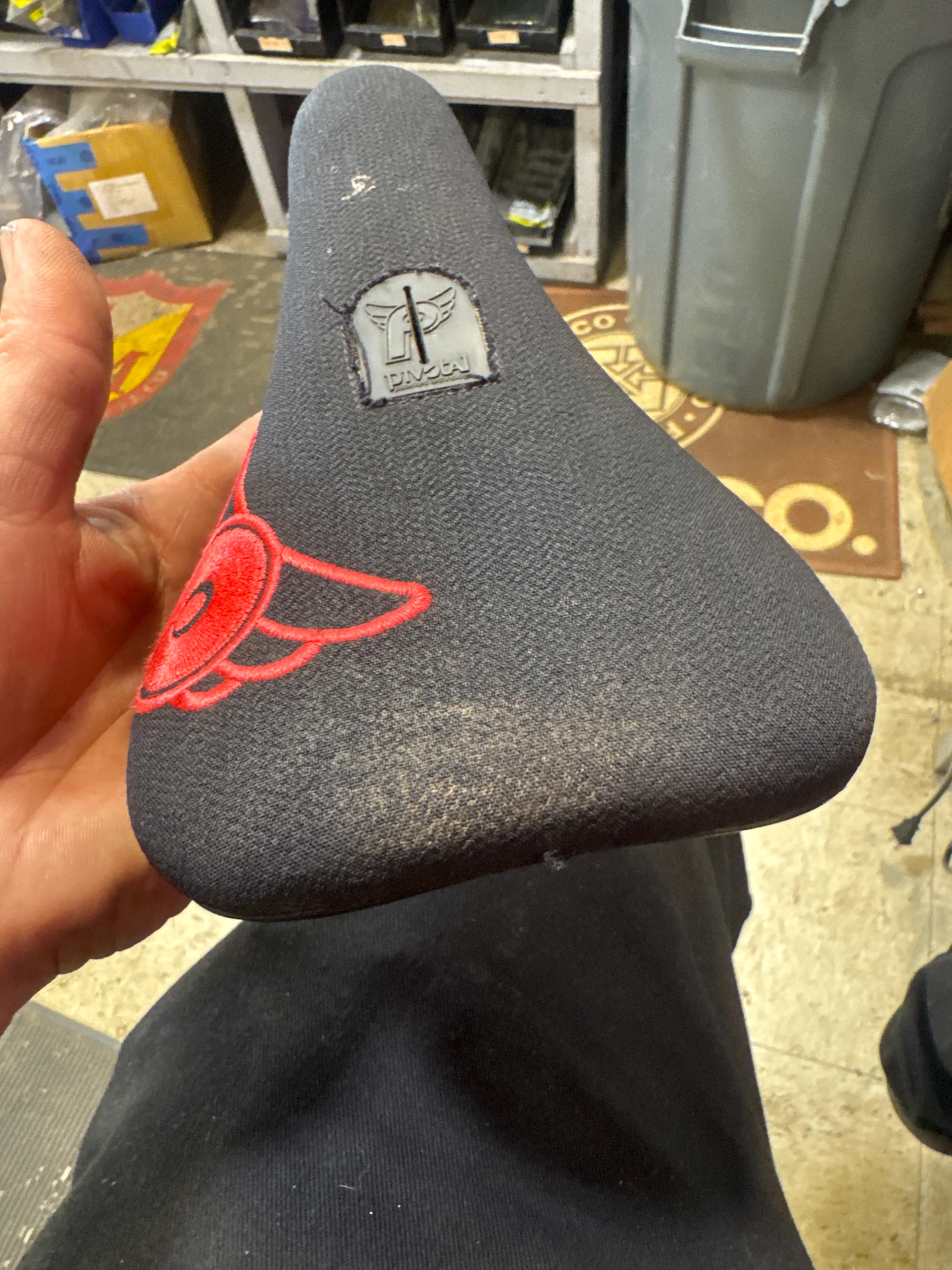 Profile pivotal seat red - Image 2
