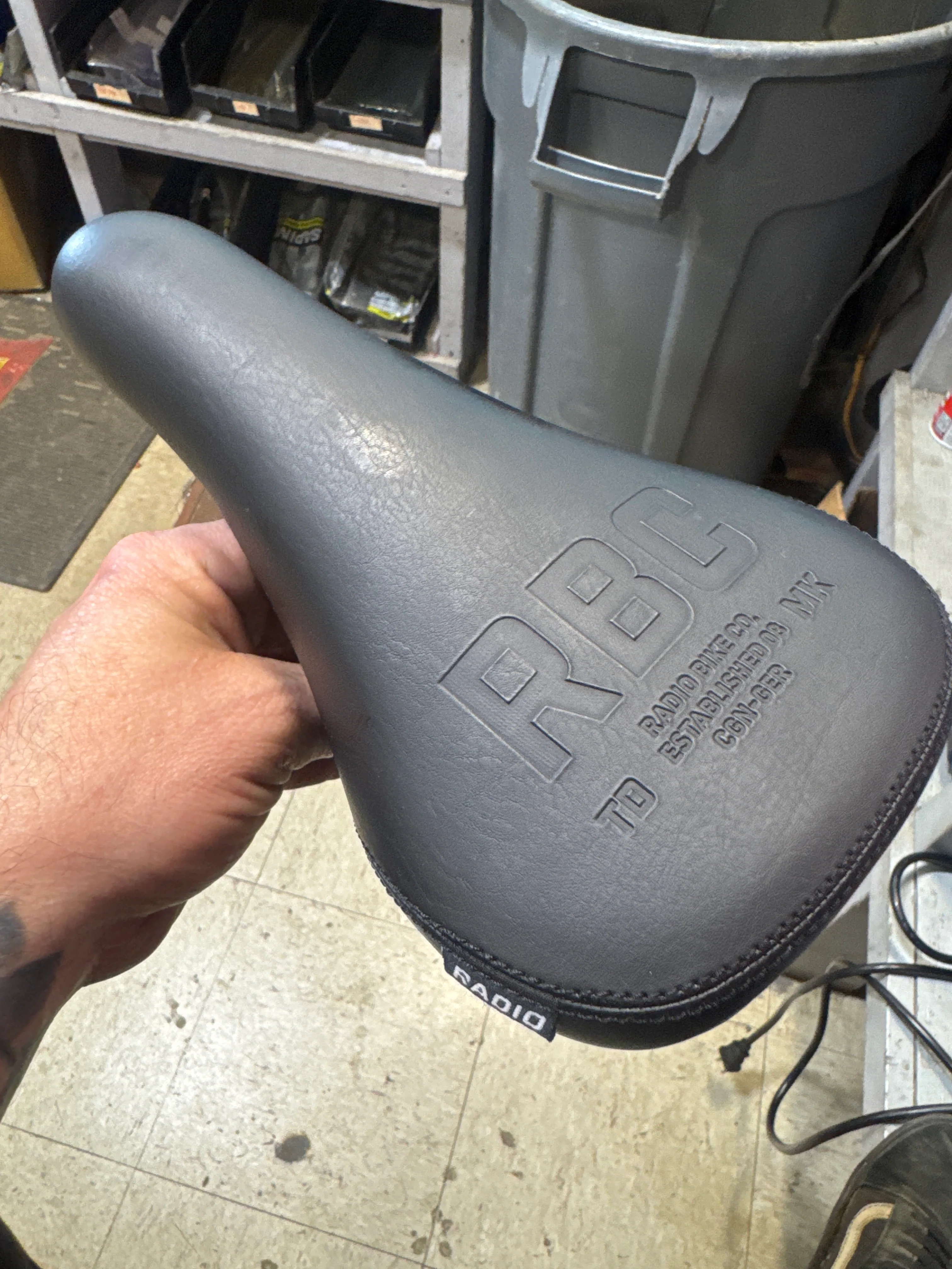 Radio seat/post combo new 27.2