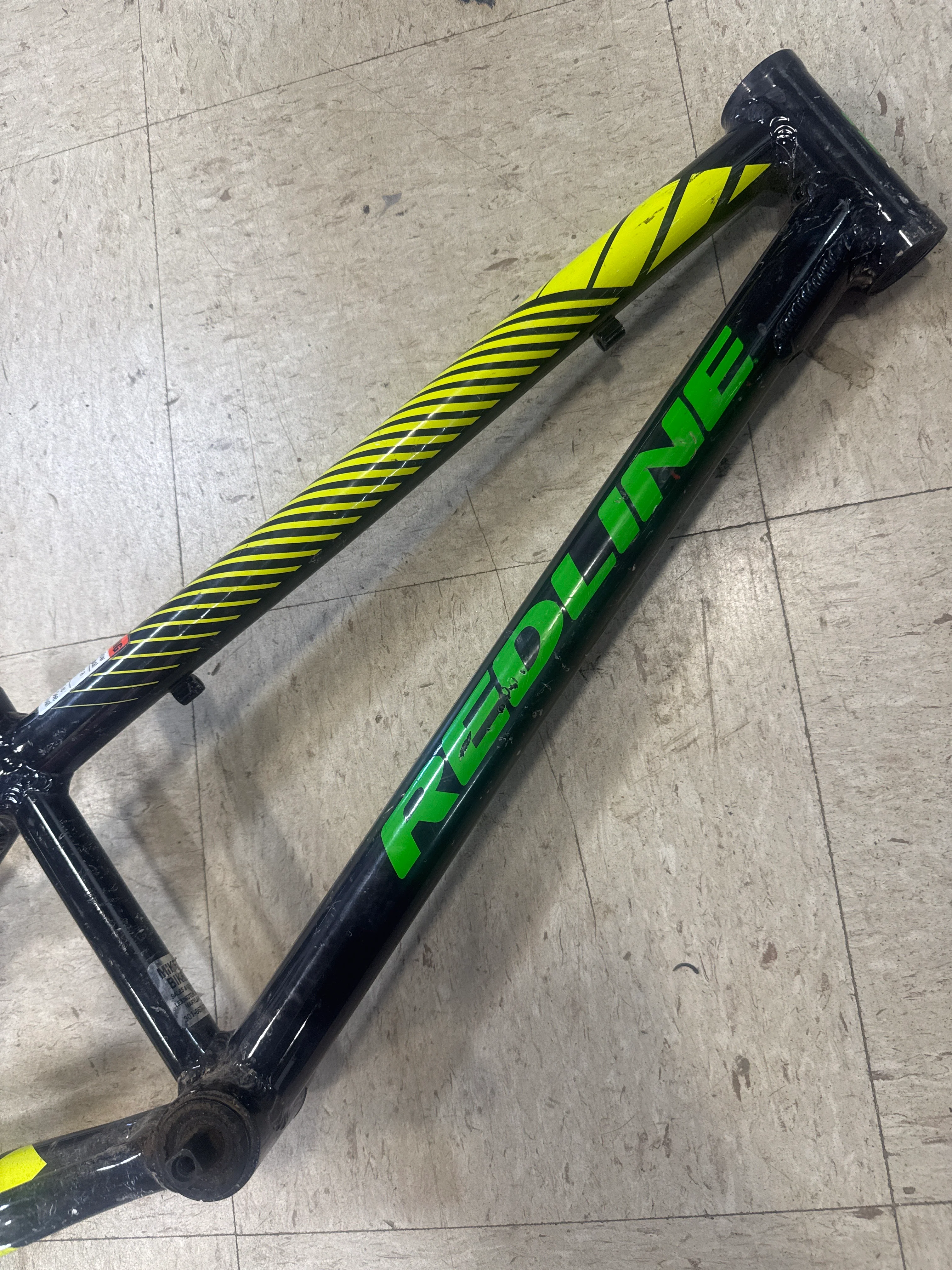 redline mx junior frame 18.5tt - Image 3