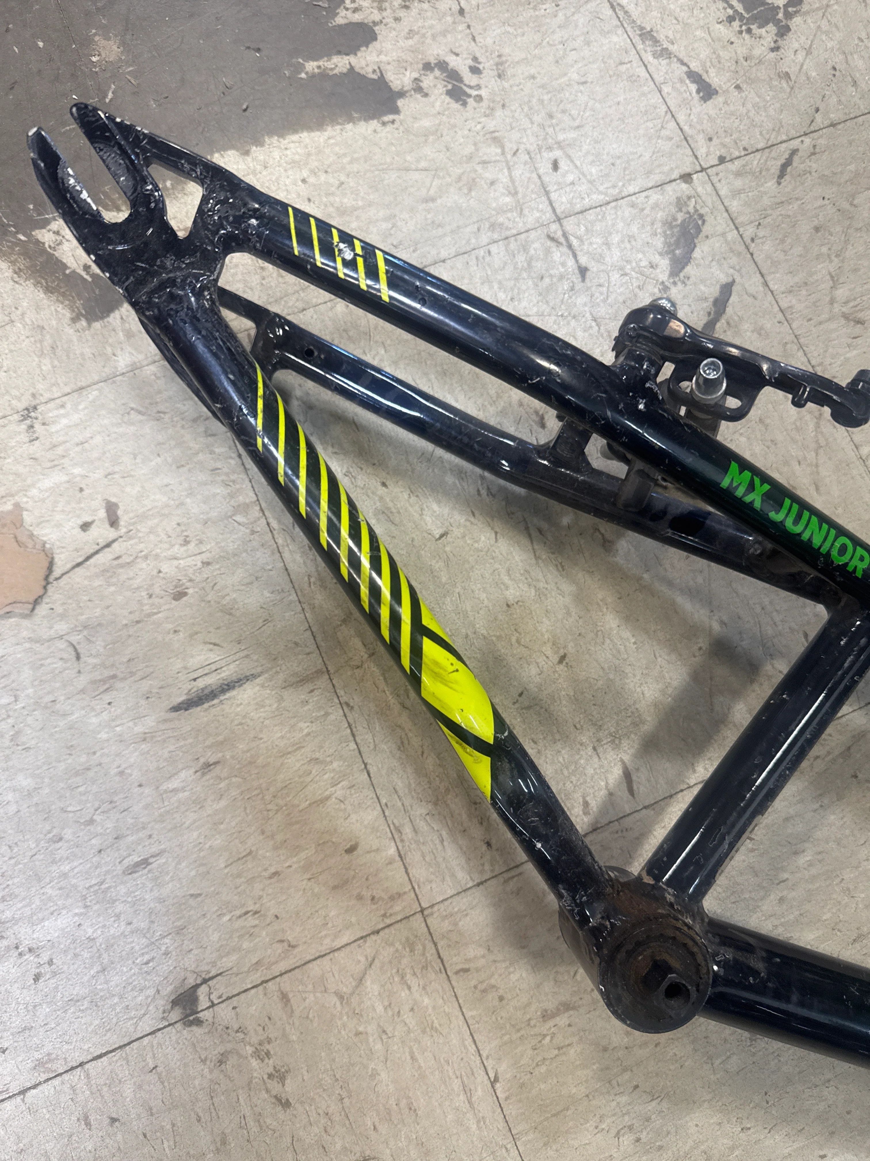 redline mx junior frame 18.5tt - Image 4