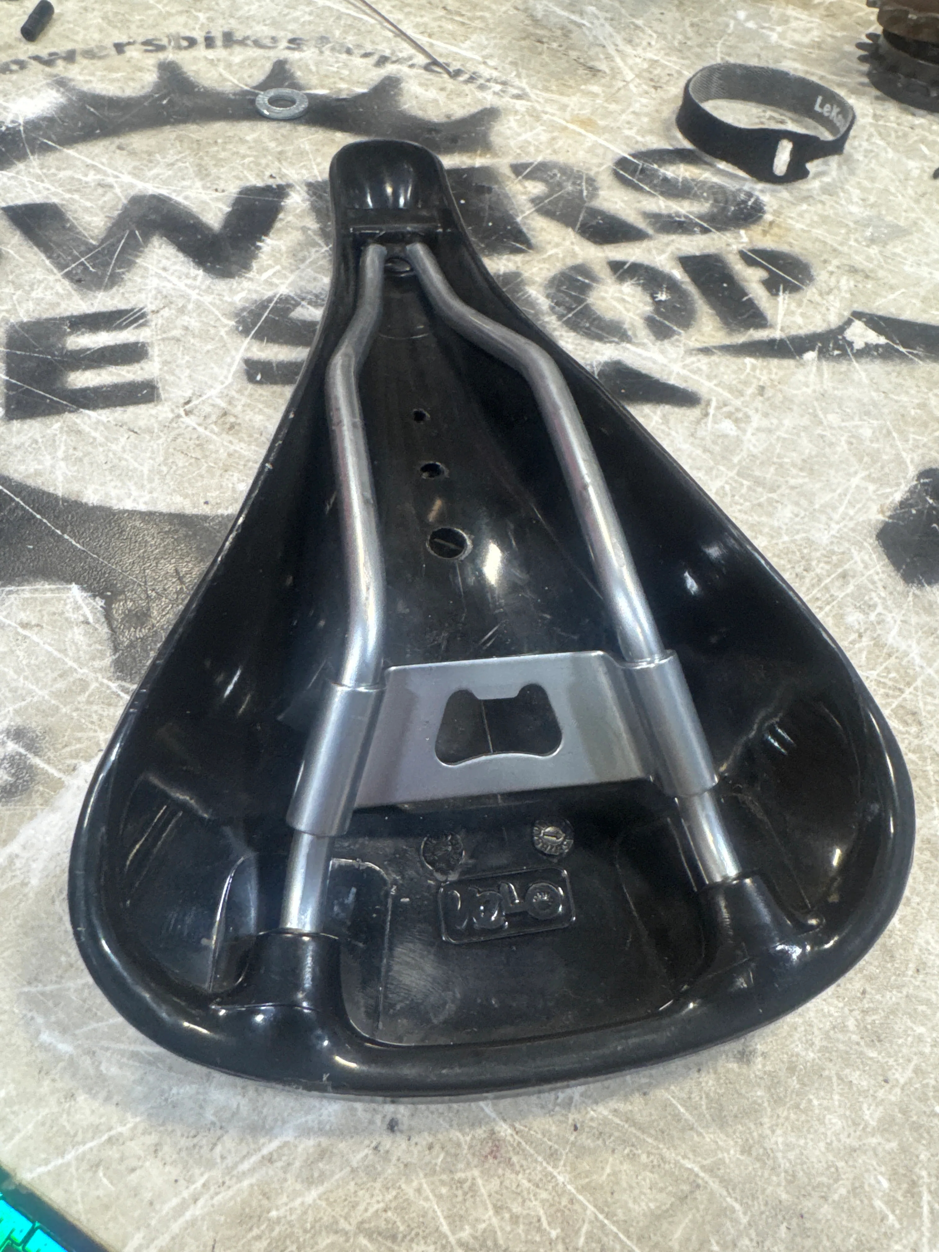 Se bikes lighting bottle opener seat - Image 2