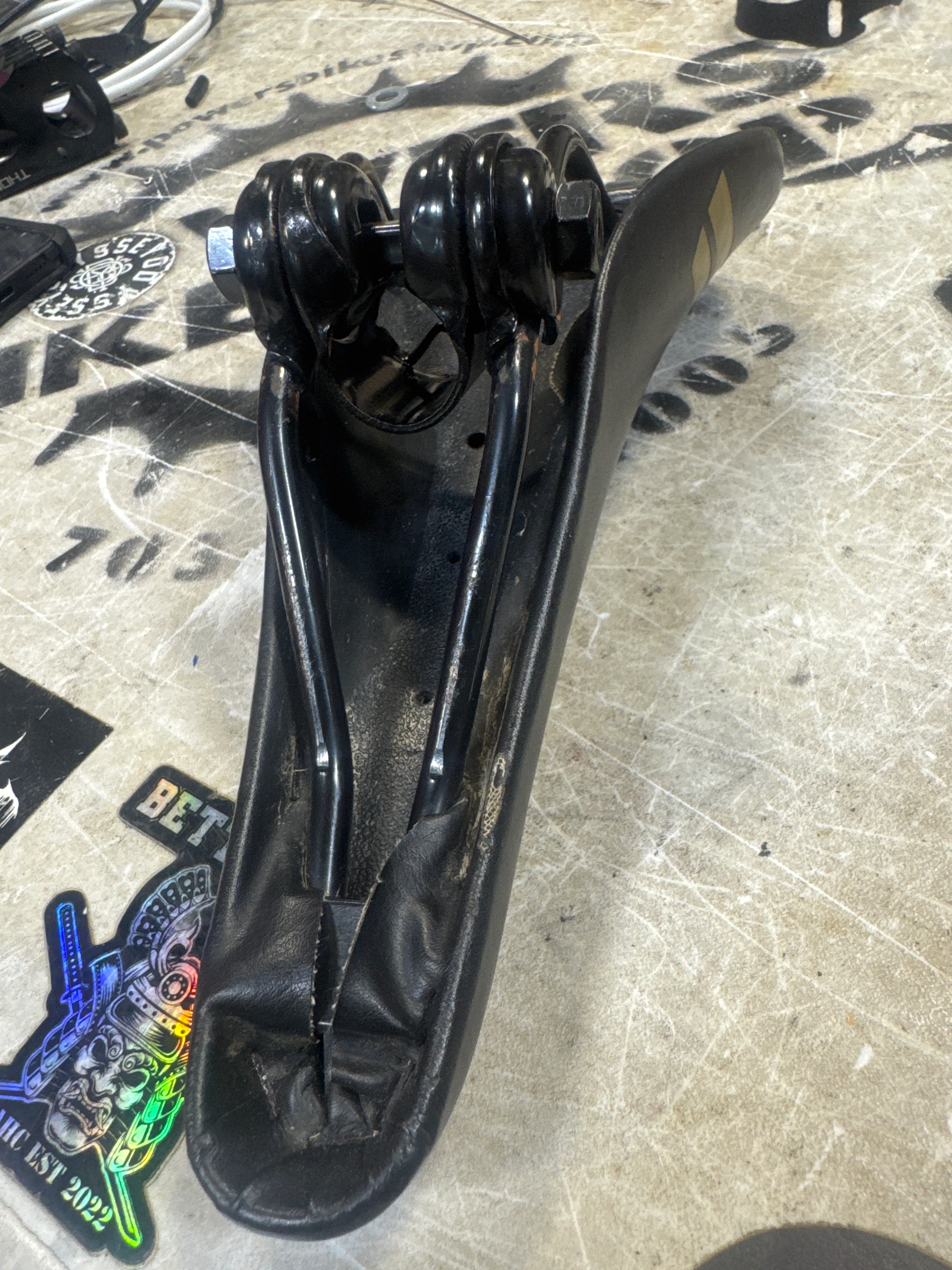 Se bikes ripper seat black/gold - Image 3