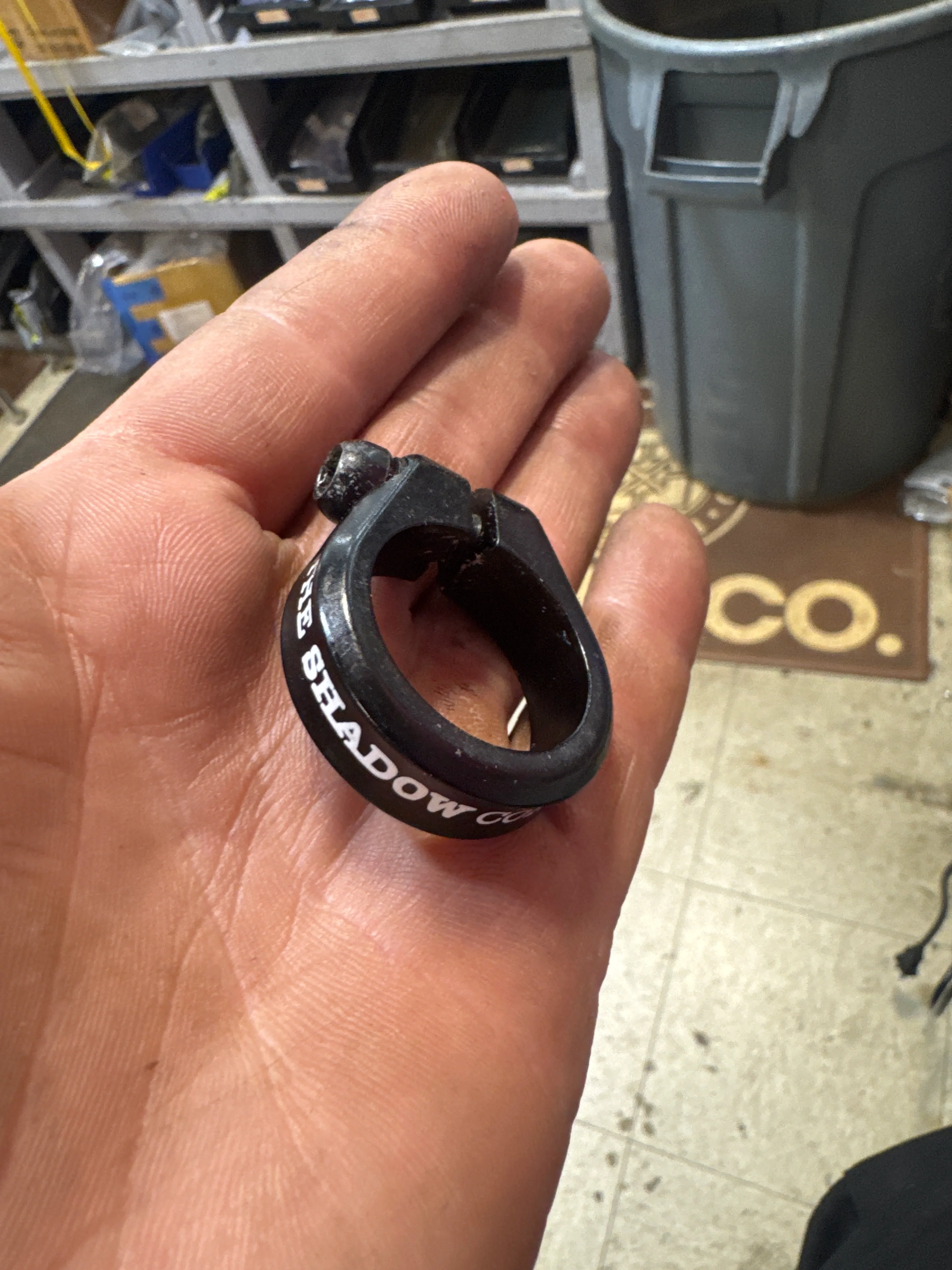 Shadow Alfred seat clamp