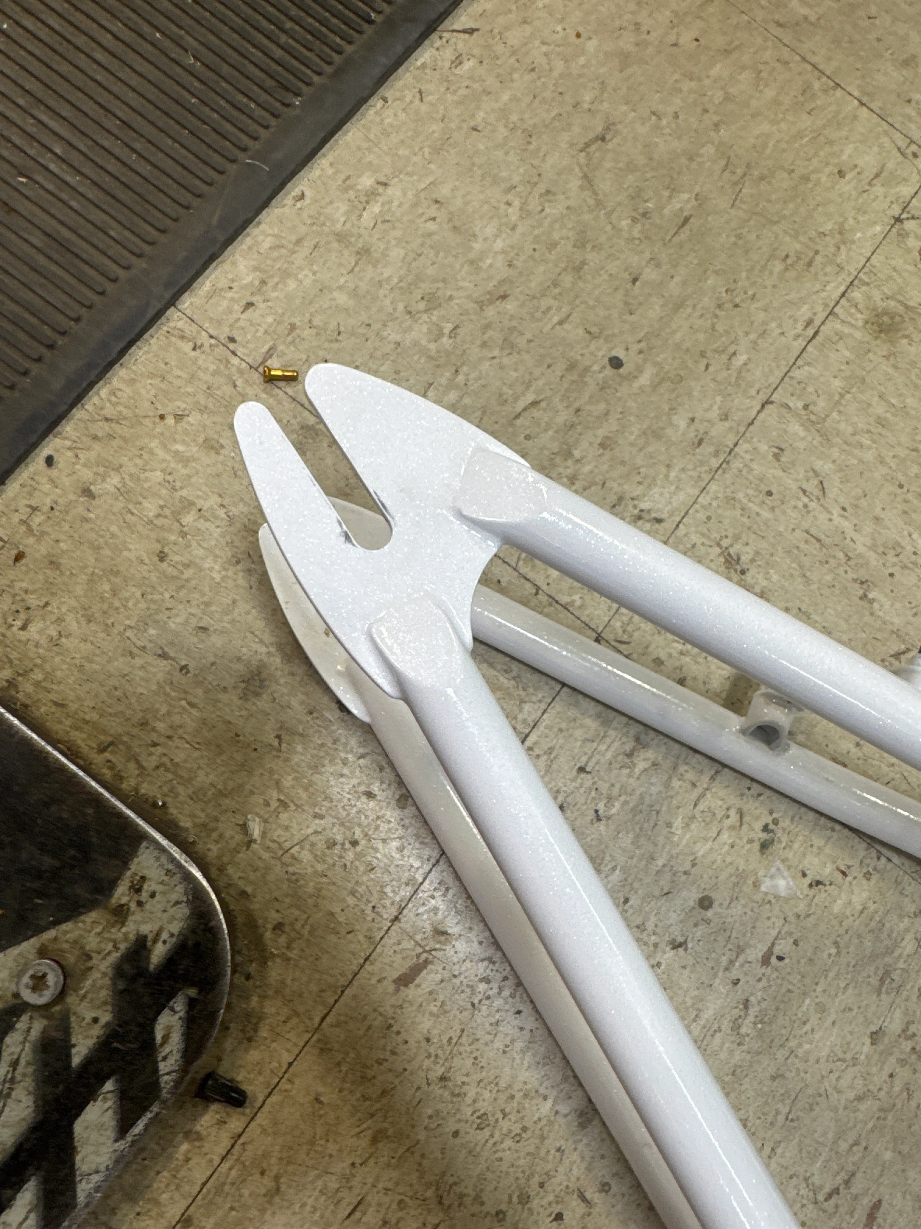 Standard byke 125r 20tt new paint - Image 2