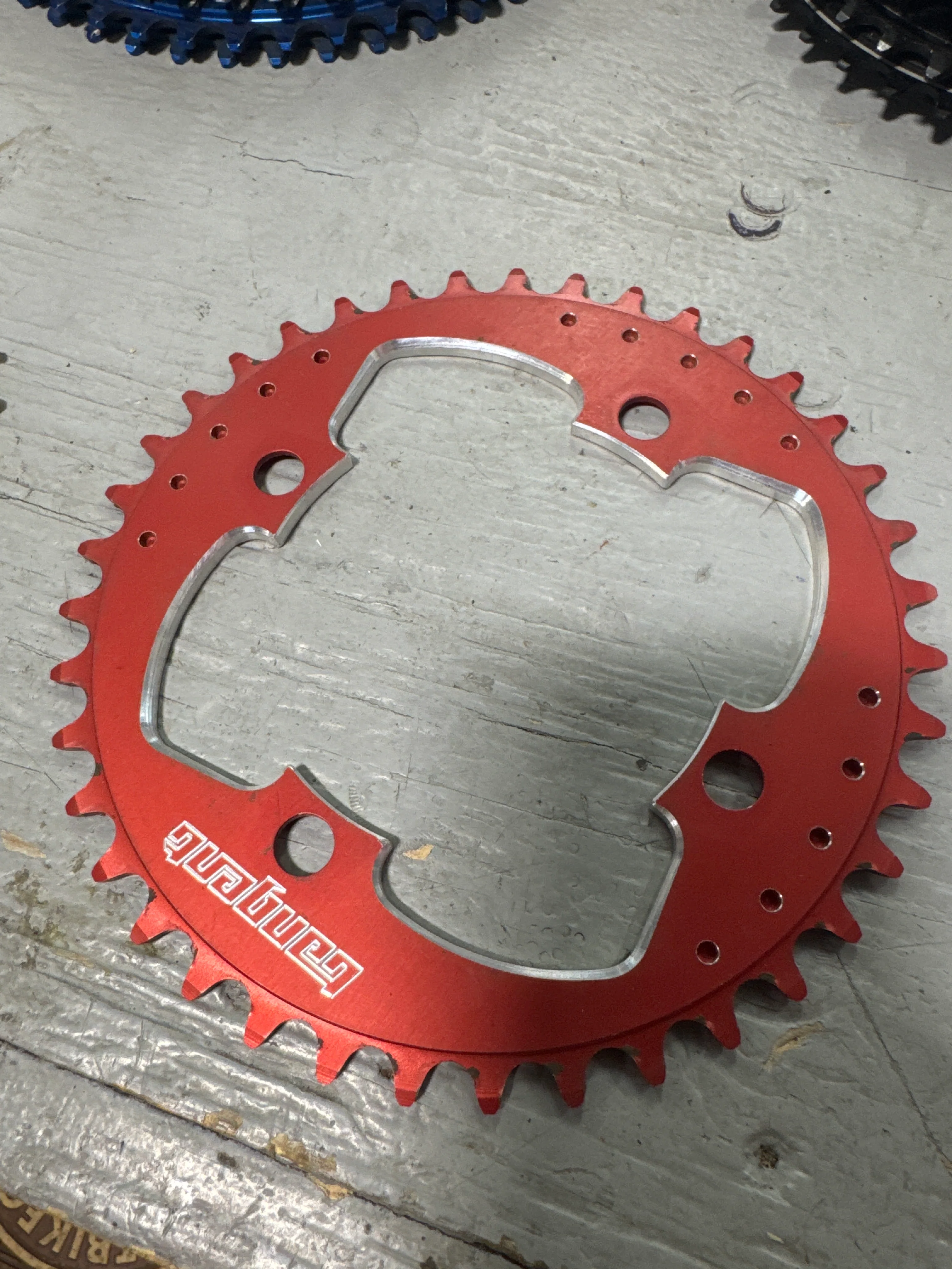 Tangent 4 bolt chainring - Image 4