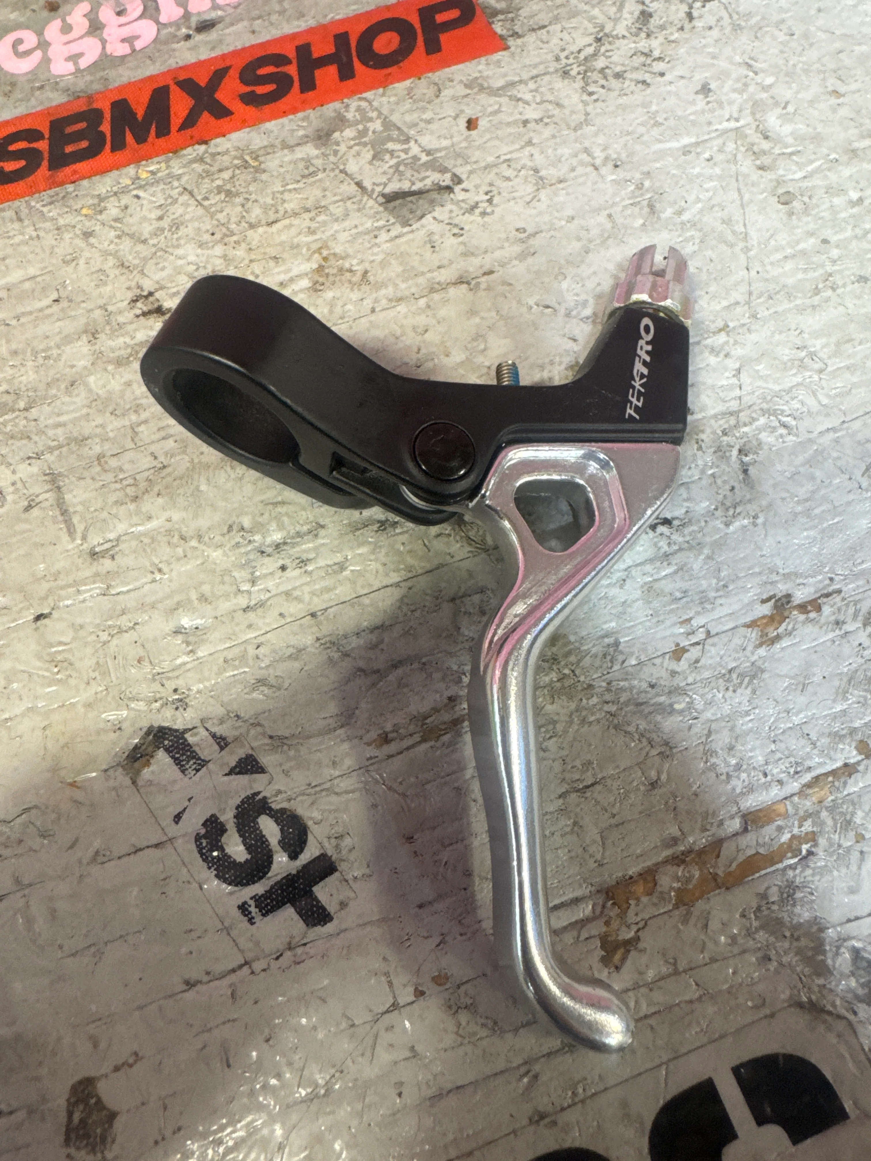 Tektro v brake lever new?