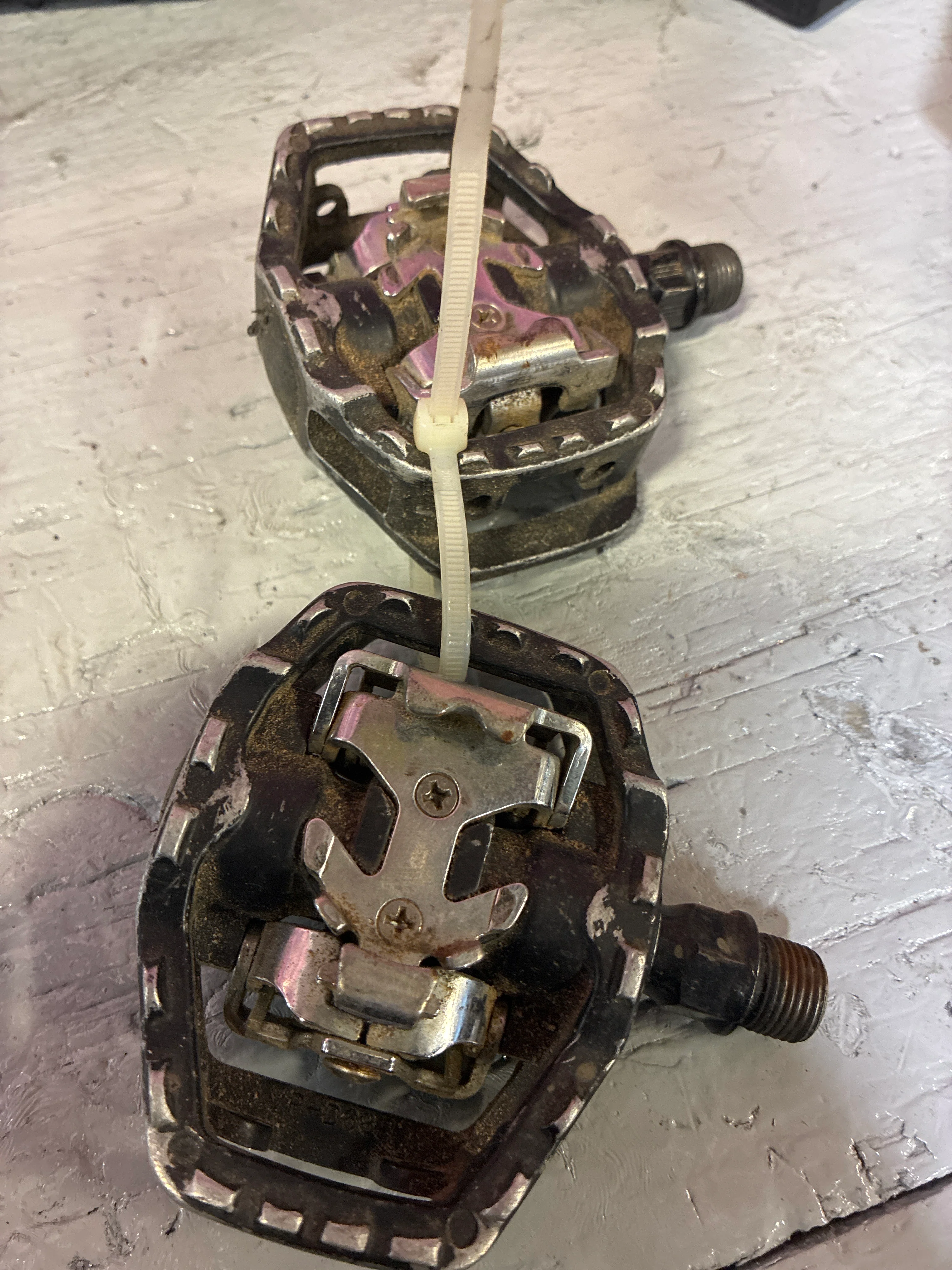 VP-D68P clipless 9/16 pedals - Image 2